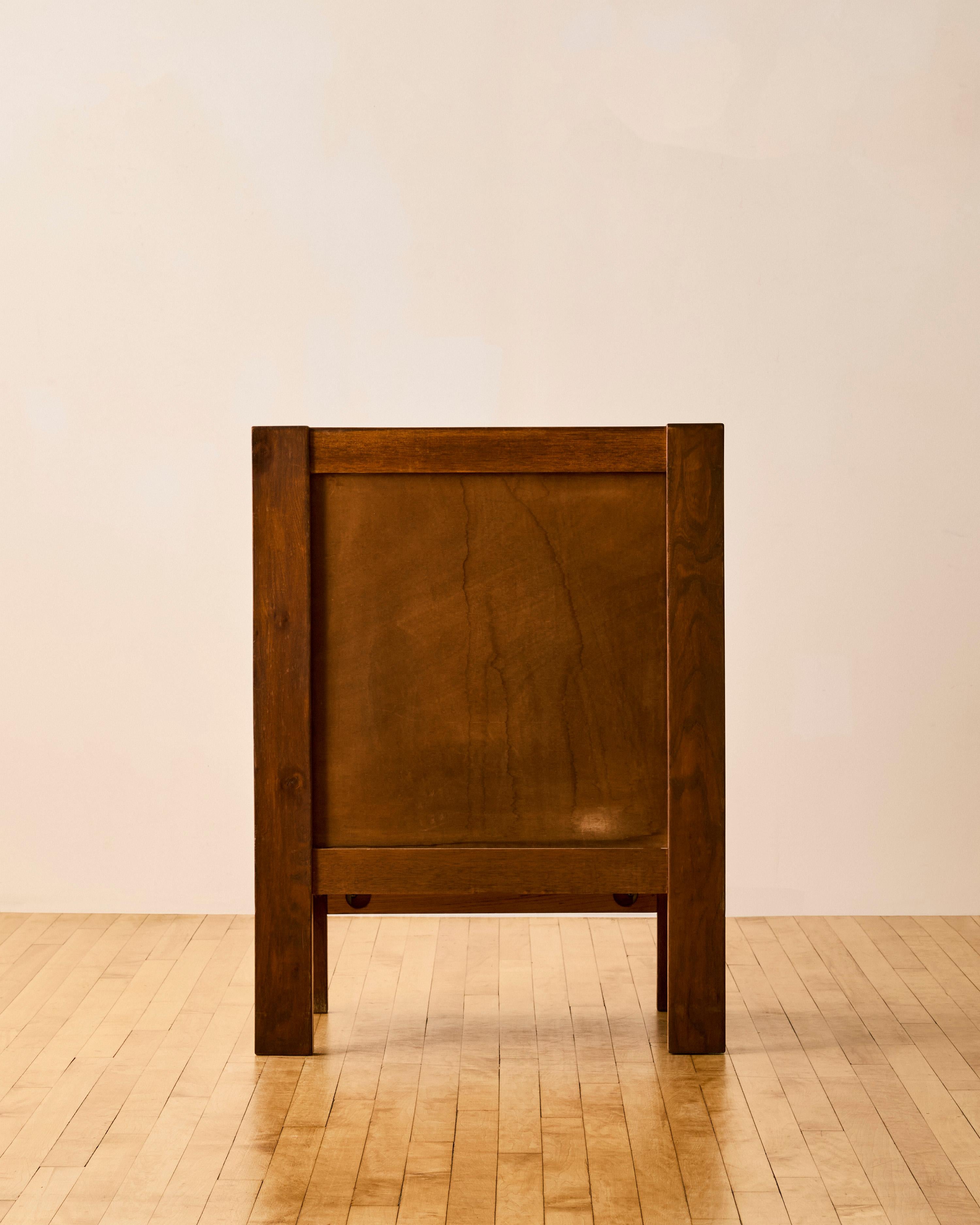 Travail du bois Maison Regain Elm Cabinet c. 1960 en vente