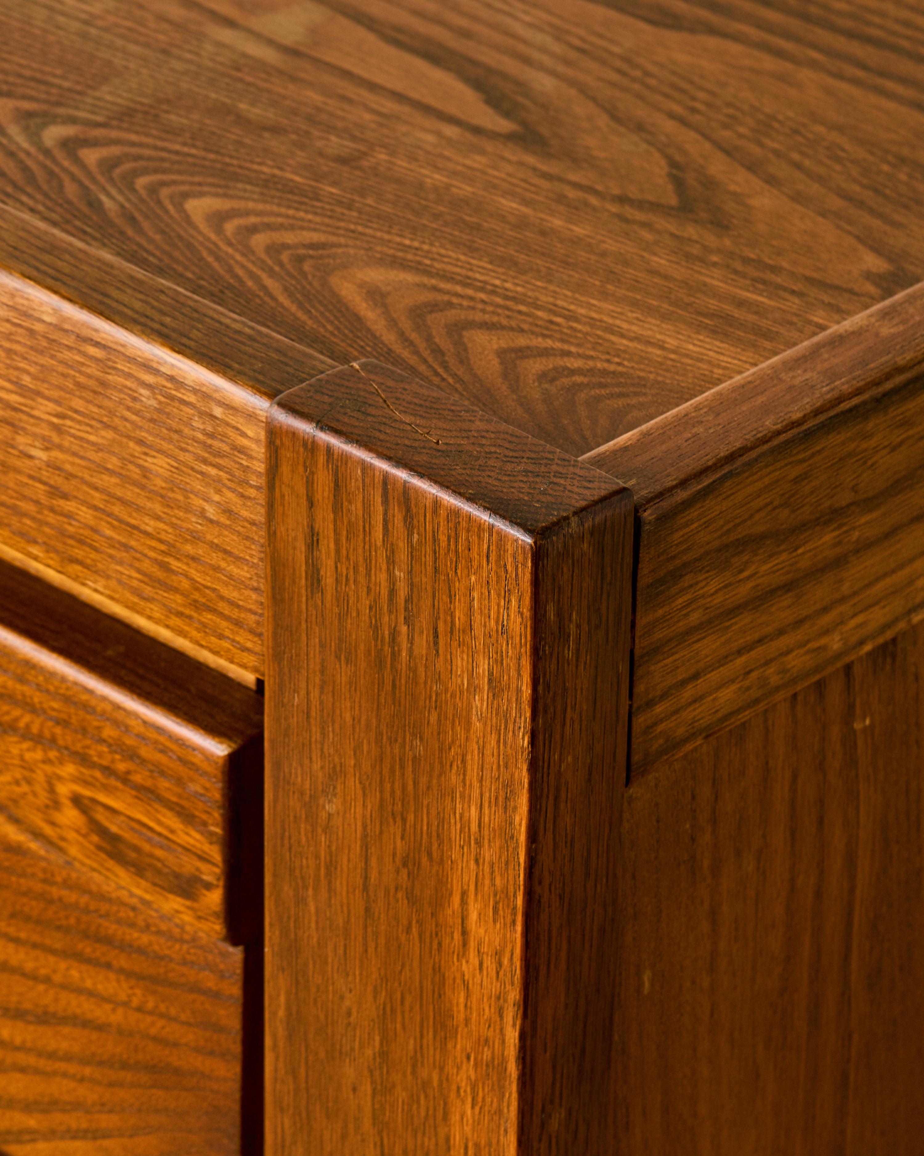 Maison Regain Elm Cabinet c. 1960 en vente 1