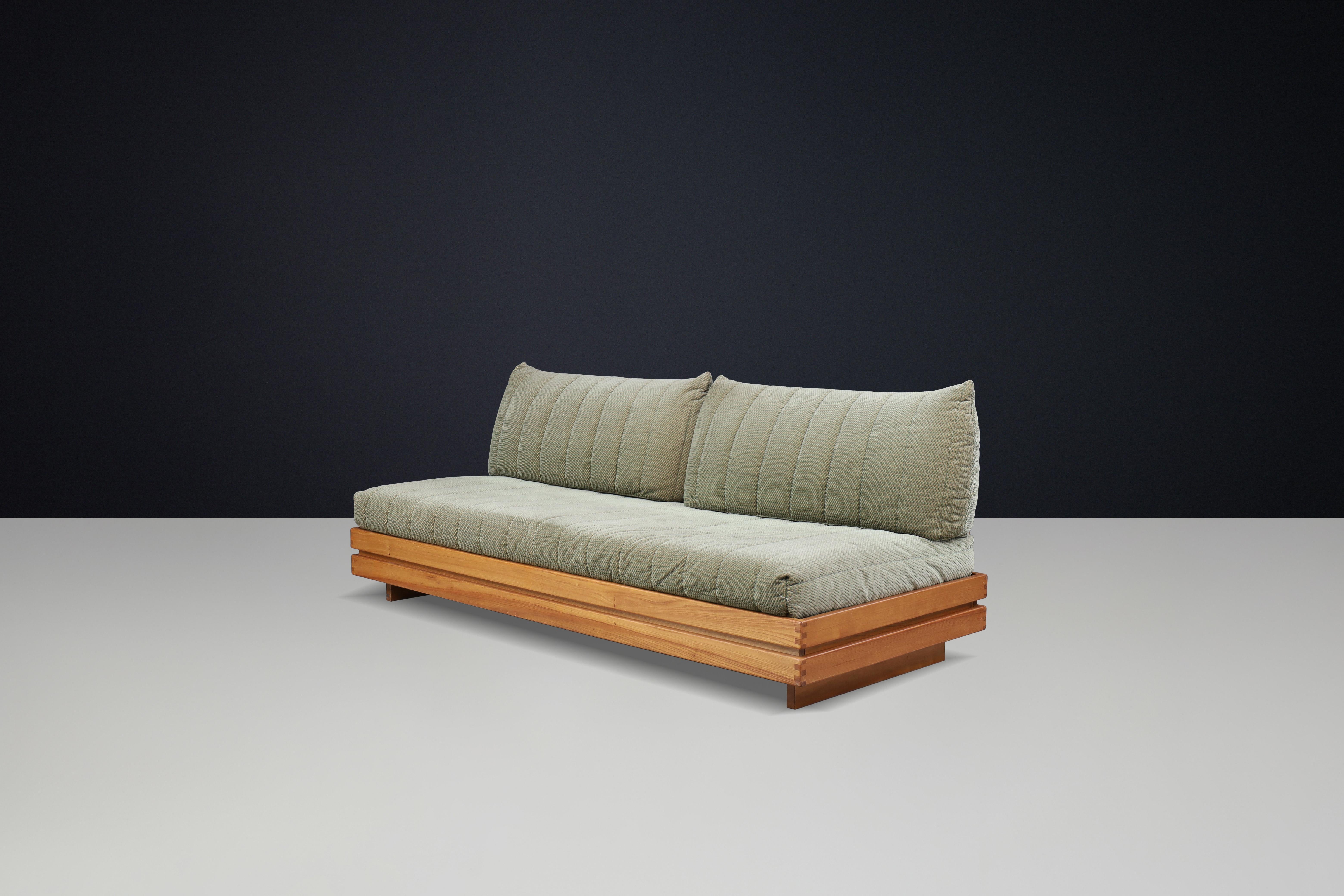 Late 20th Century Maison Regain Elm living room set upholstered in original olive green fabric For Sale