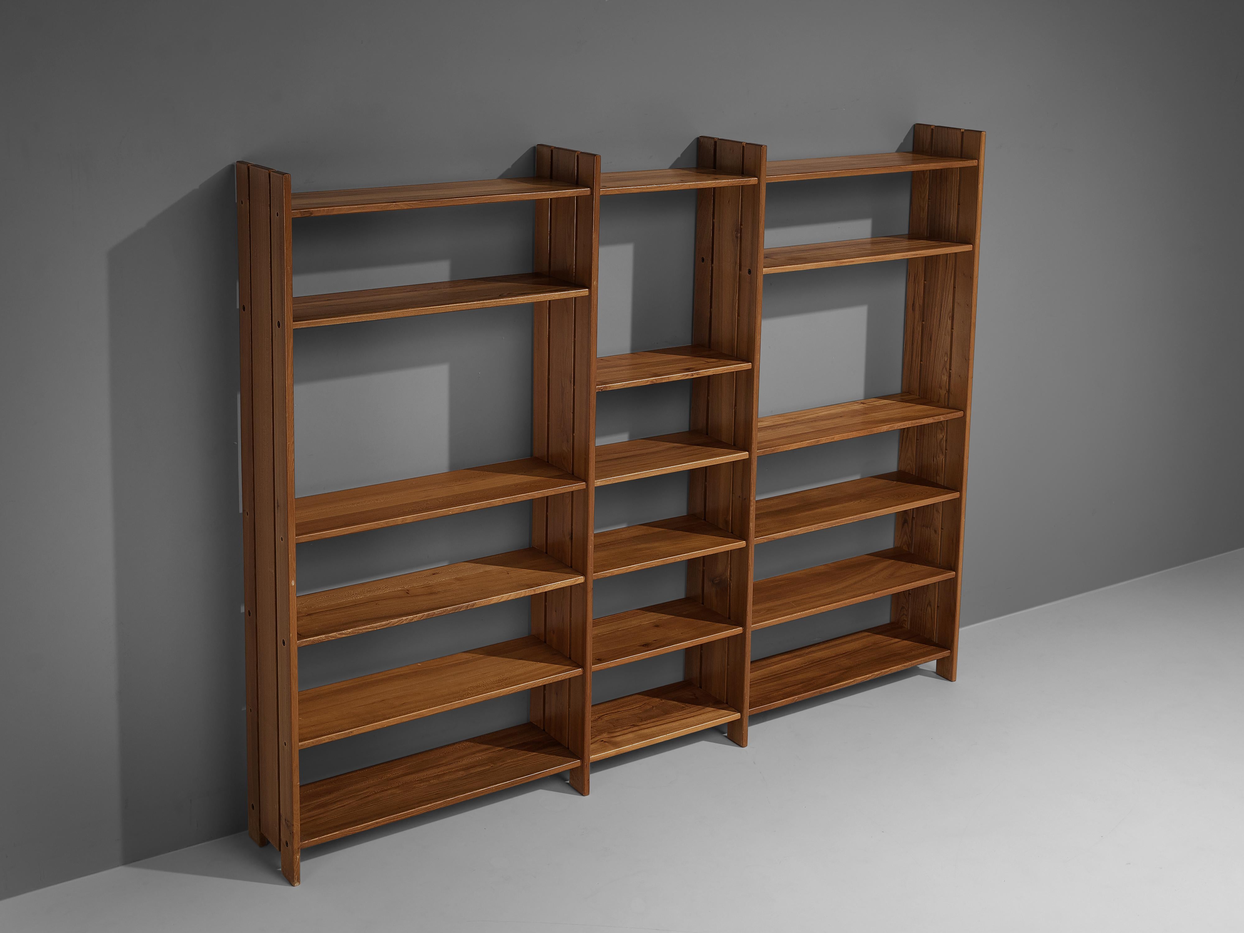 Maison Regain Free-Standing Bookshelf or Room Divider in Solid Elm In Good Condition In Waalwijk, NL