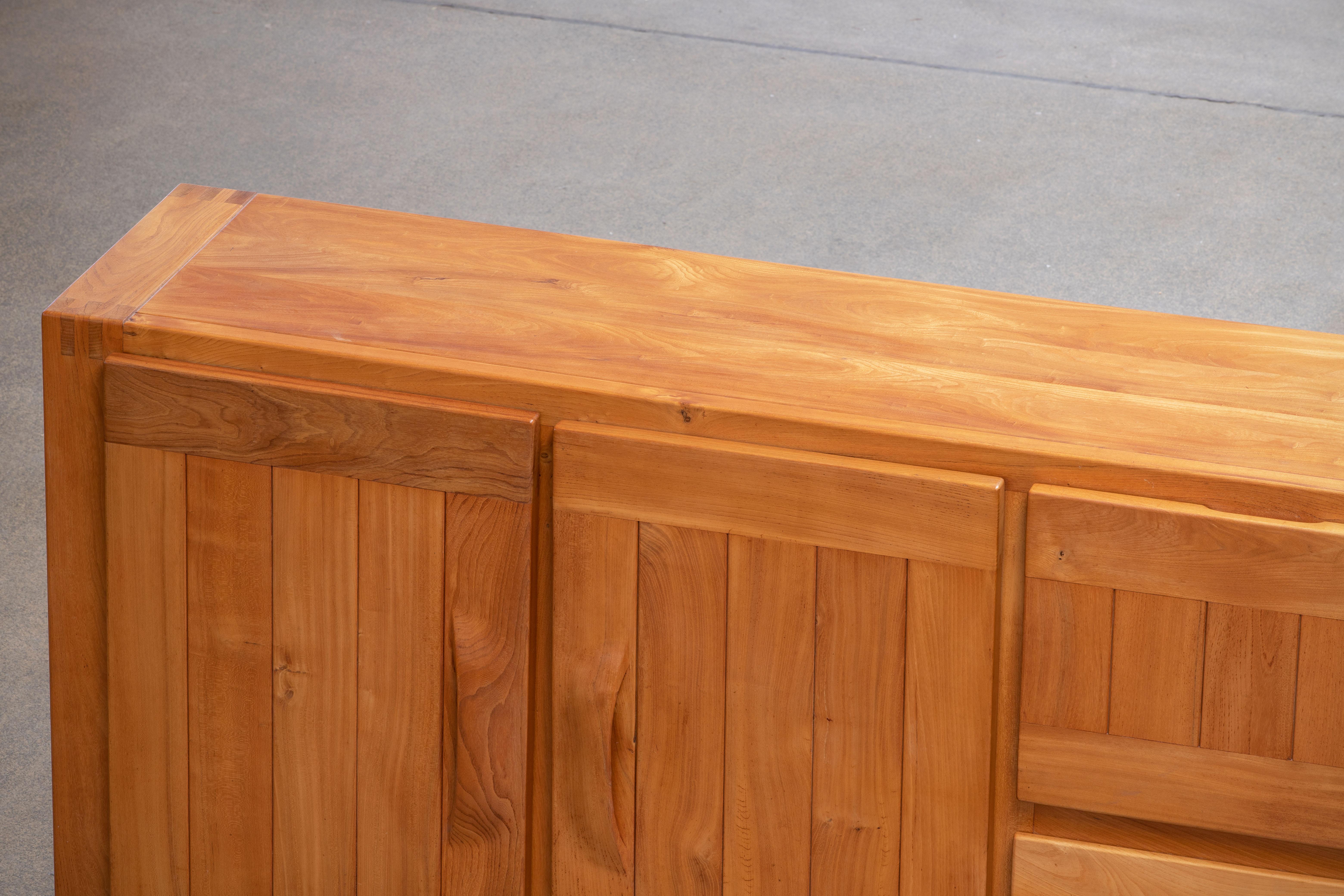 Maison Regain High Sideboard in Solid Elm, France, 1970s 5