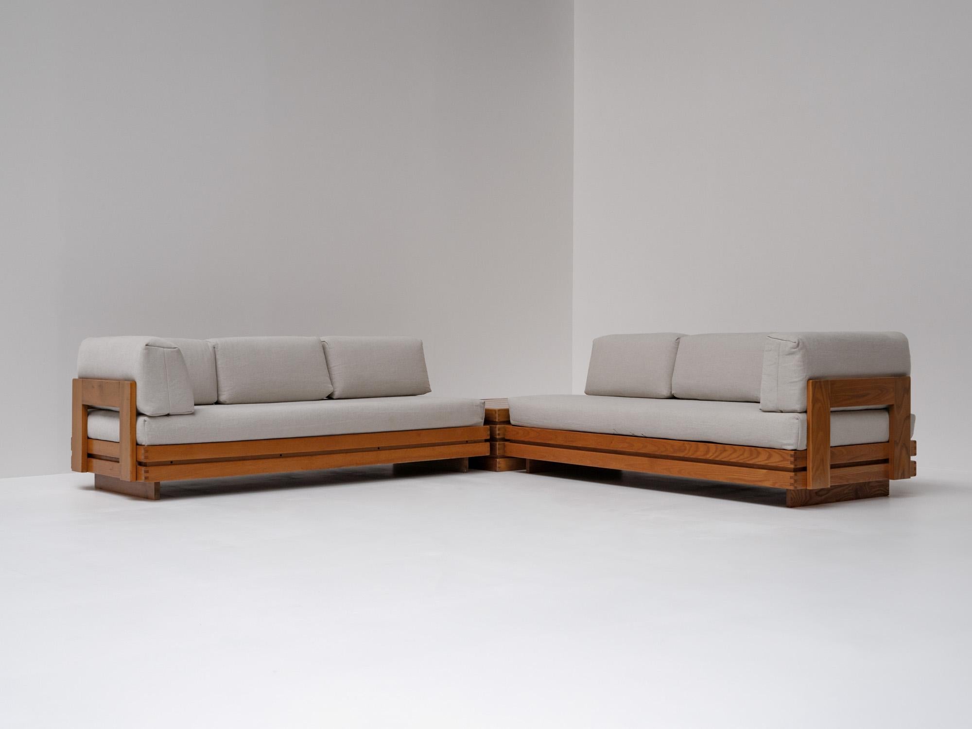 Maison Regain Living Room Set, France 1970s In Good Condition In Aartselaar, BE