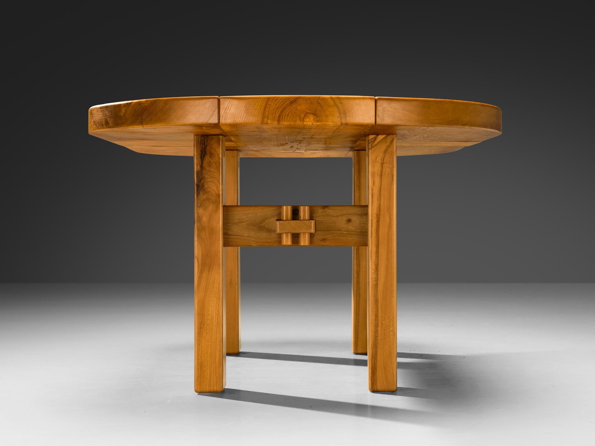 Maison Regain Oval Dining Table in Solid Elm In Good Condition For Sale In Waalwijk, NL