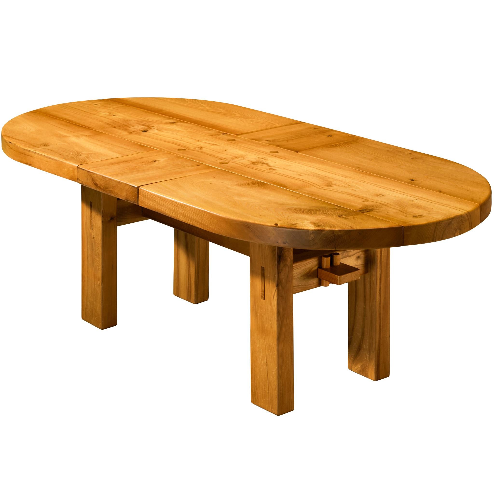 Mesa de comedor ovalada Maison Regain de olmo macizo