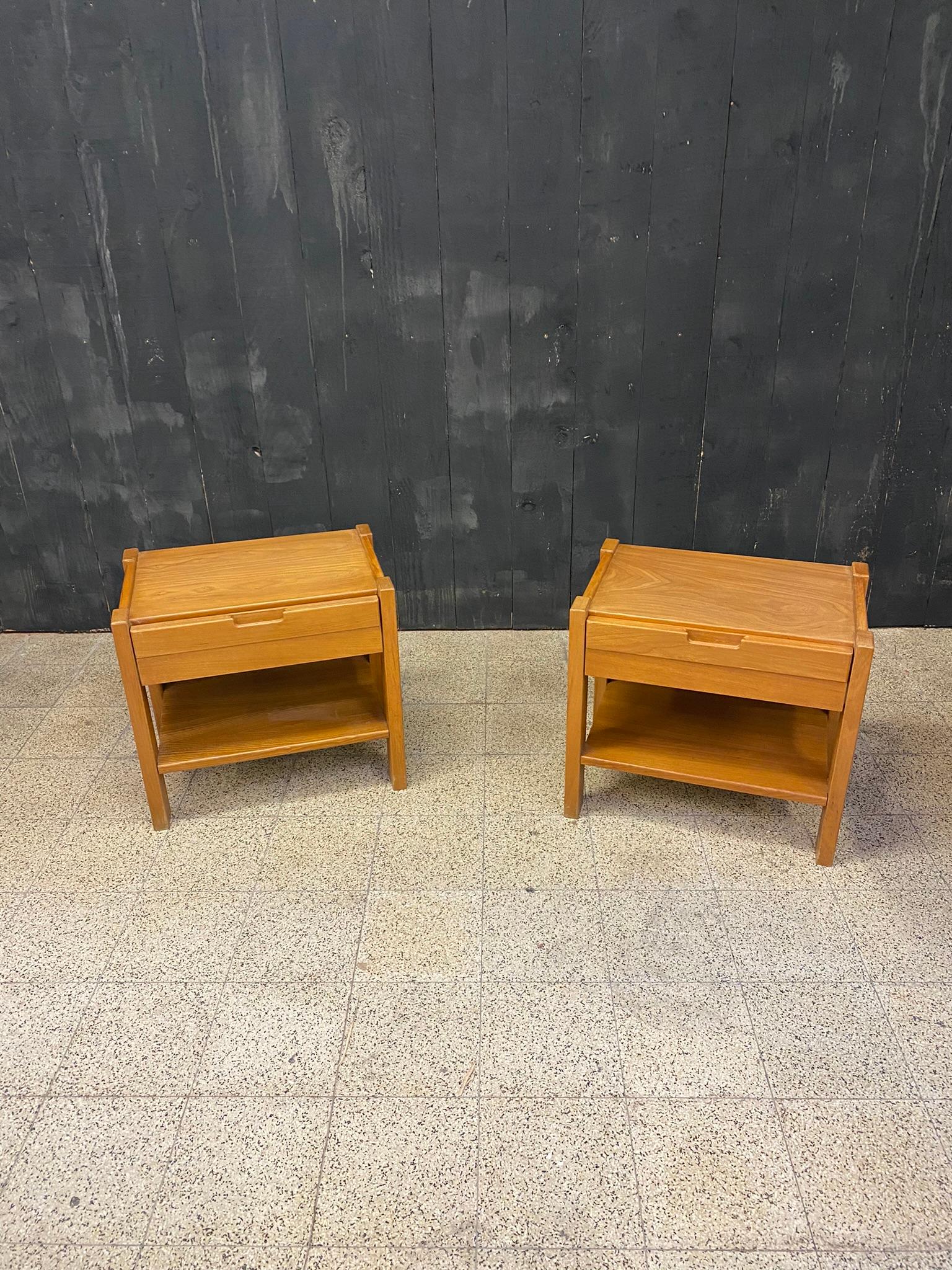Maison Regain two Bedside Tables in Solid Elm, circa 1960 Pierre Chapo Style In Excellent Condition For Sale In Saint-Ouen, FR