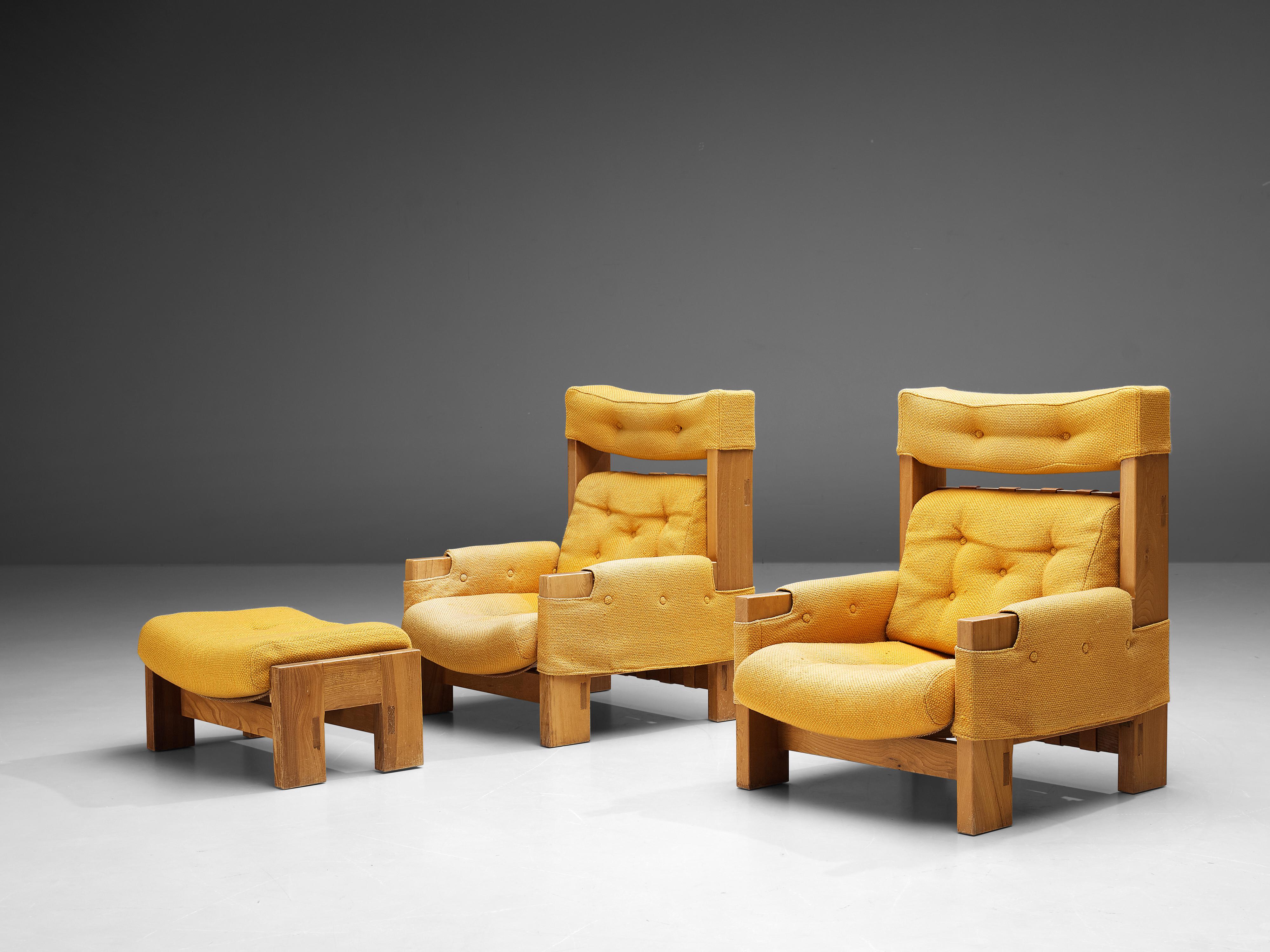 Maison Regain, pair of lounge chairs, elm, fabric, France, 1960s

These beautiful lounge chairs were designed by Maison Regain in the 1960s. The seating has a comfortable backseat thanks to the structured, yet soft looking cushions. The fabric is