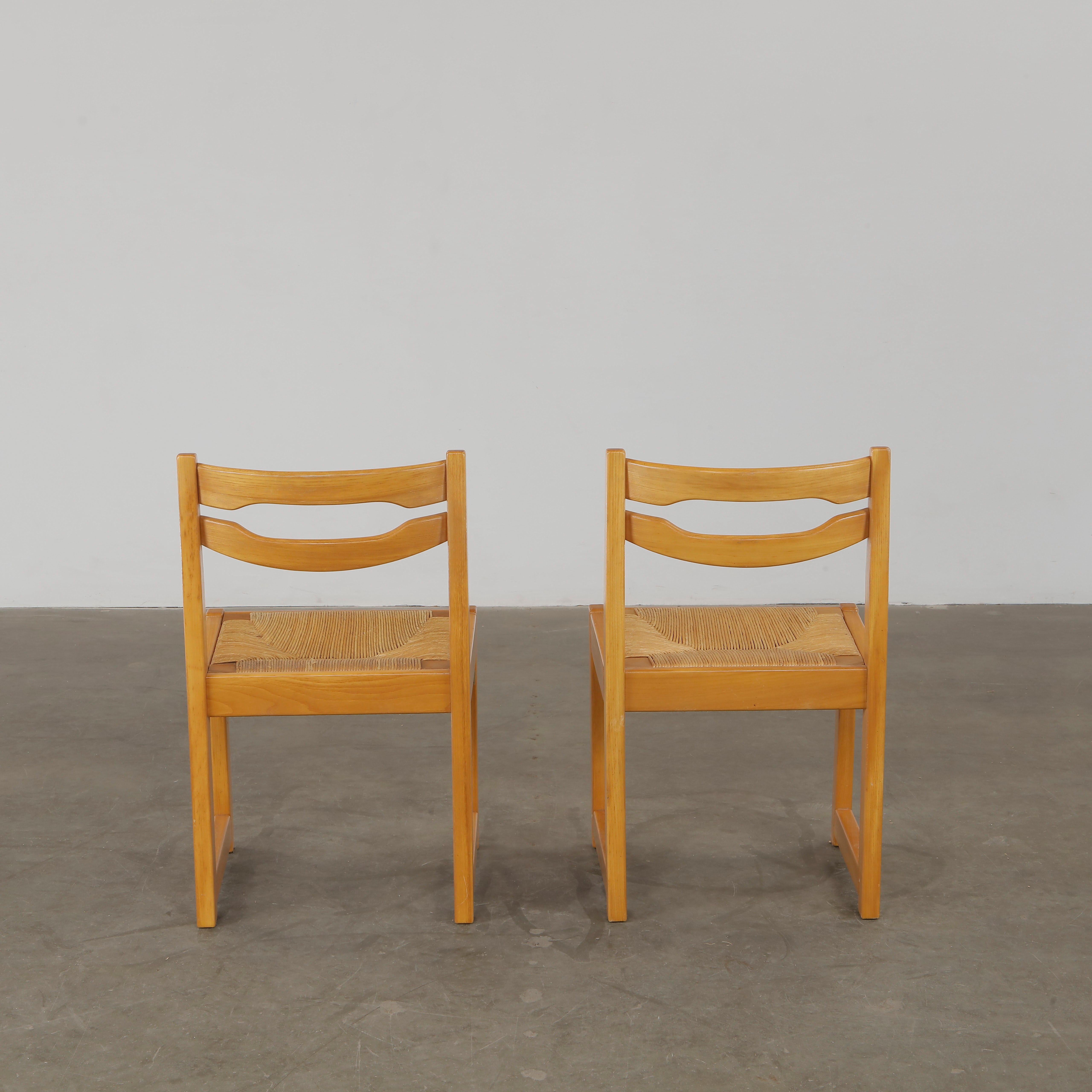 Maison Regain, Pair of Wood and Straws Chairs, 1960s en Bueno estado para la venta en Gardena, CA