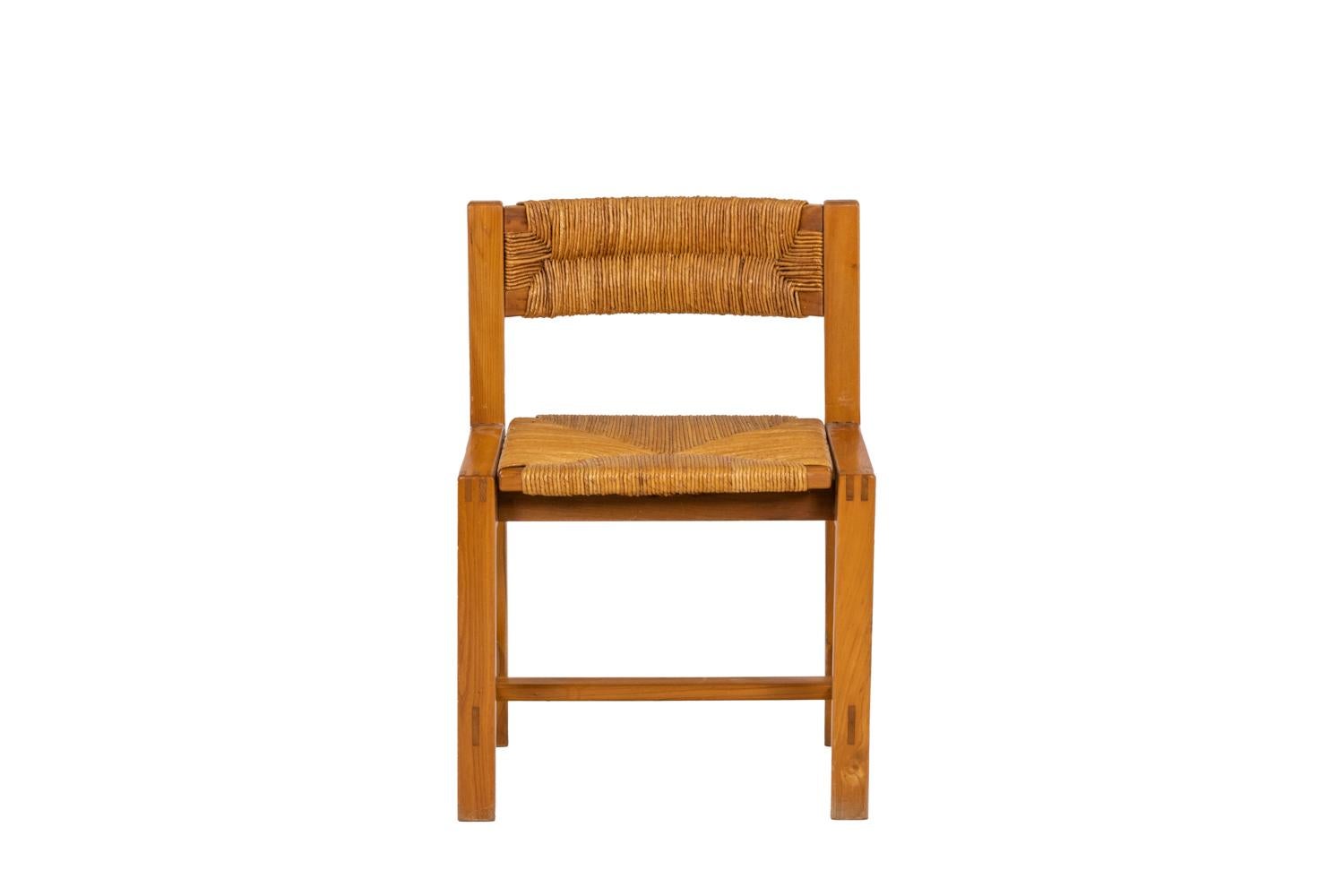 Maison Regain, Series of Six Chairs in Elm and Straw, 1960's In Fair Condition In Saint-Ouen, FR