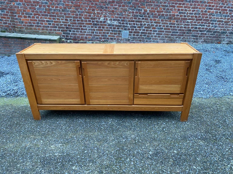 French Maison Regain Sideboard in Solid Elm, circa 1960, Pierre Chapo Style For Sale