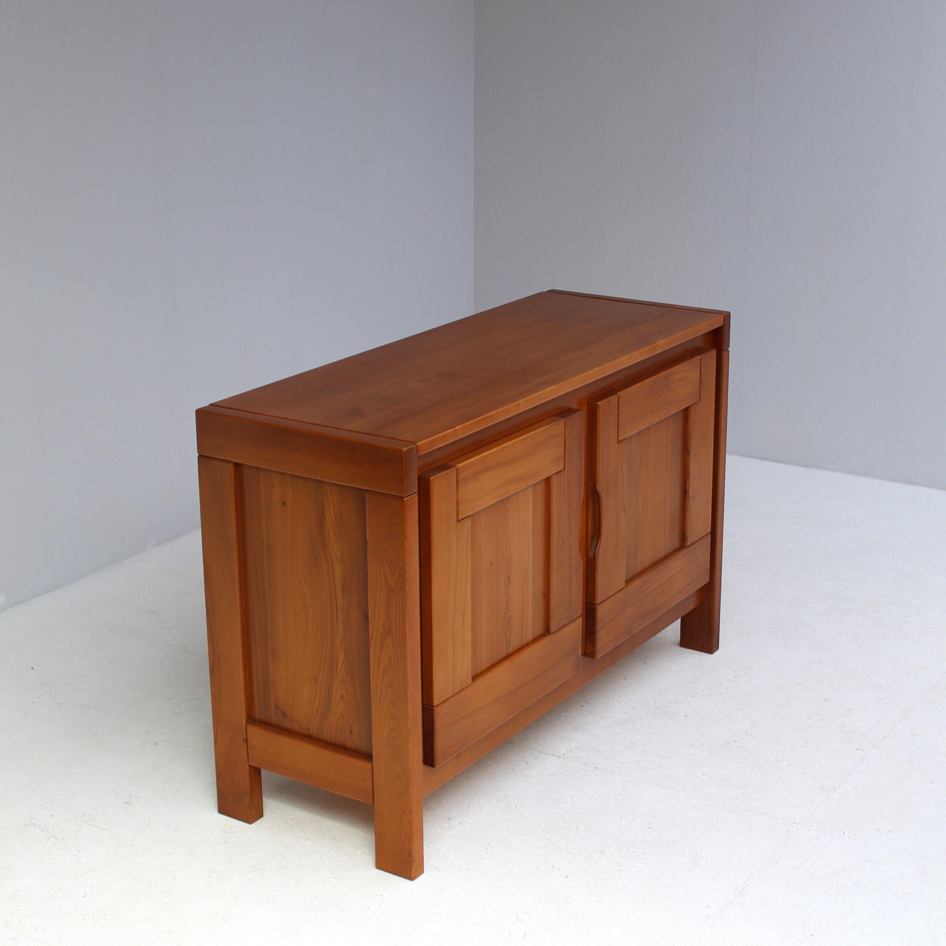 Maison Regain Sideboard in Solid Elm In Good Condition For Sale In Antwerpen, BE
