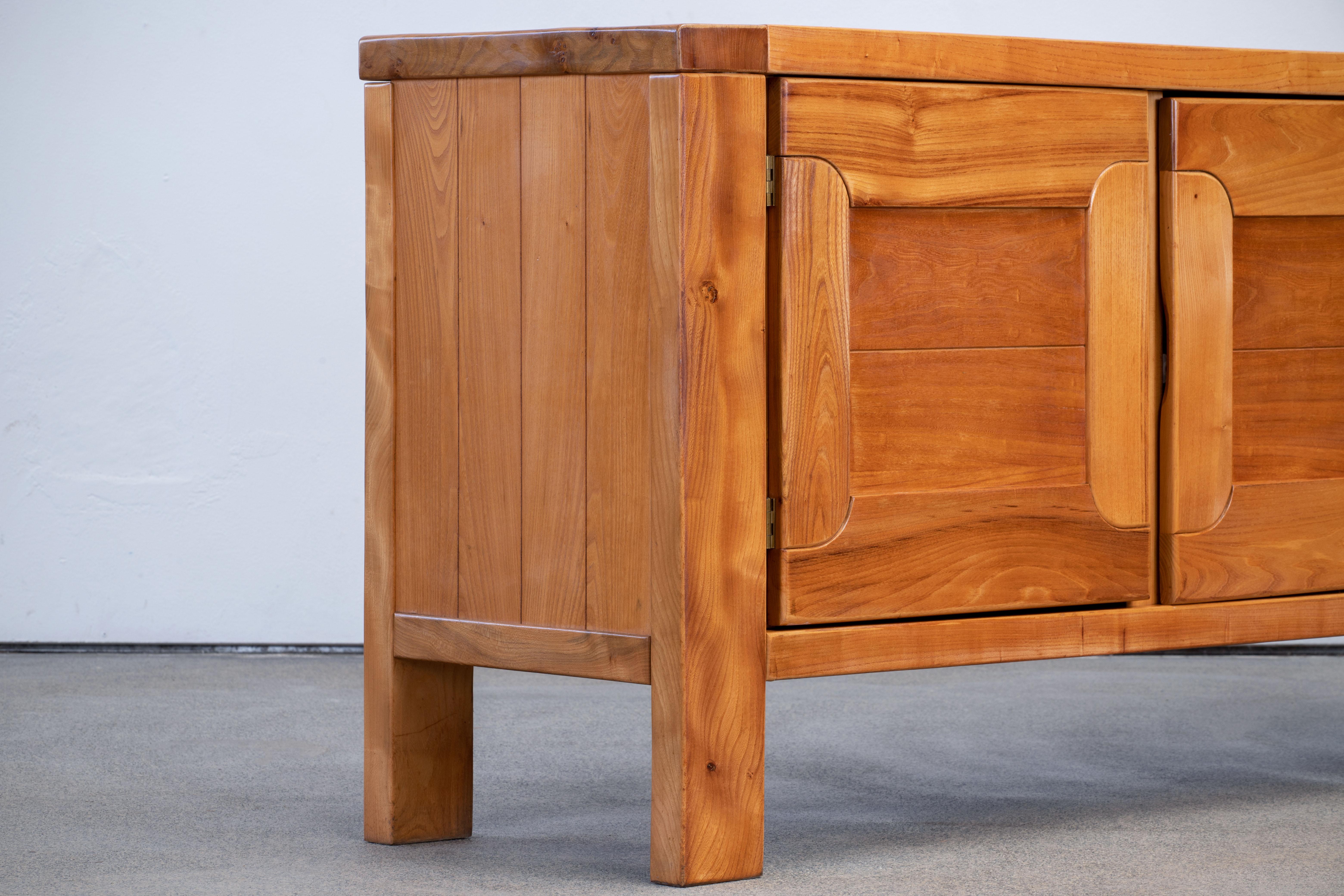 Maison Regain Sideboard in Solid Elm, France, 1970s 4