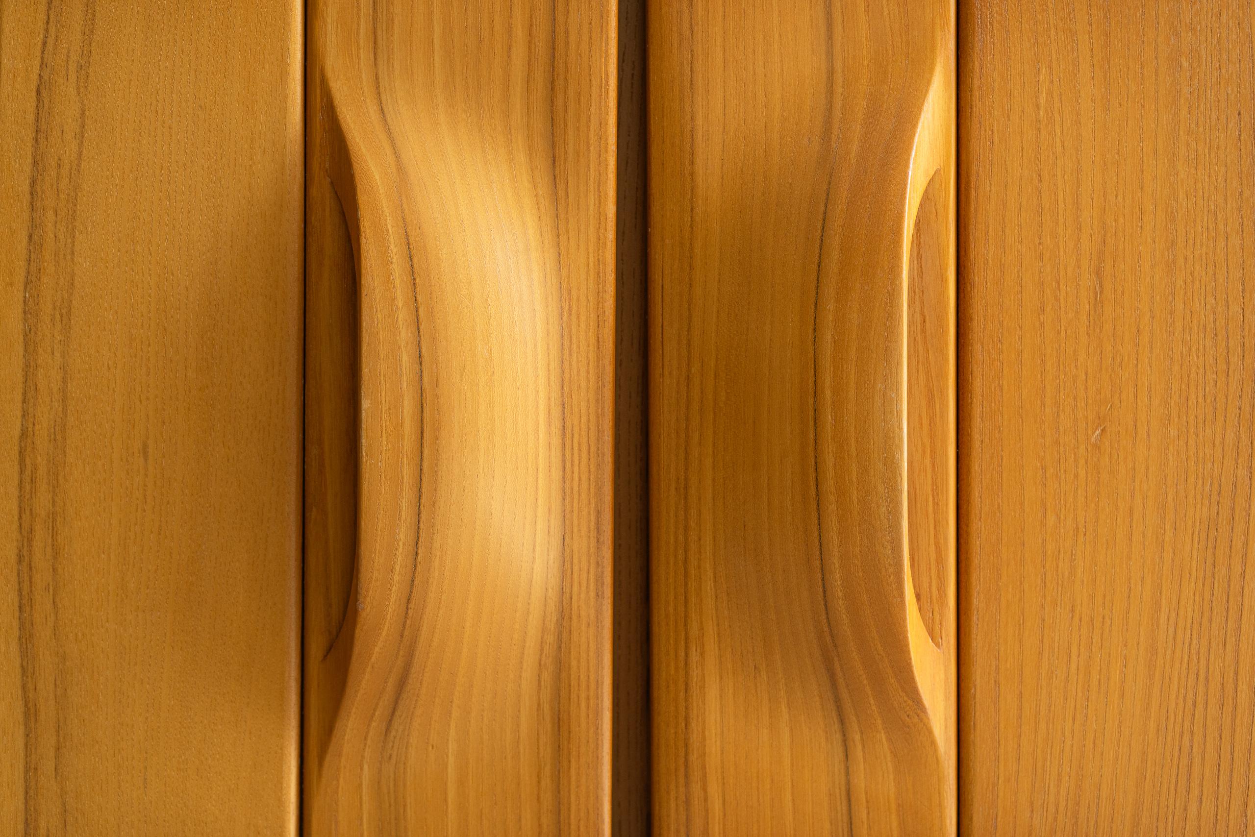 French Maison Regain Sideboard in Solid Elm, France 1970s For Sale