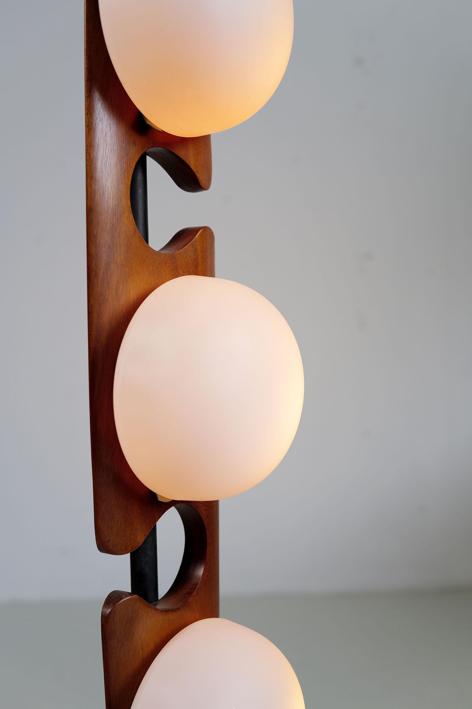 Maison Rispal, lampadaire Totem, France 1960 3