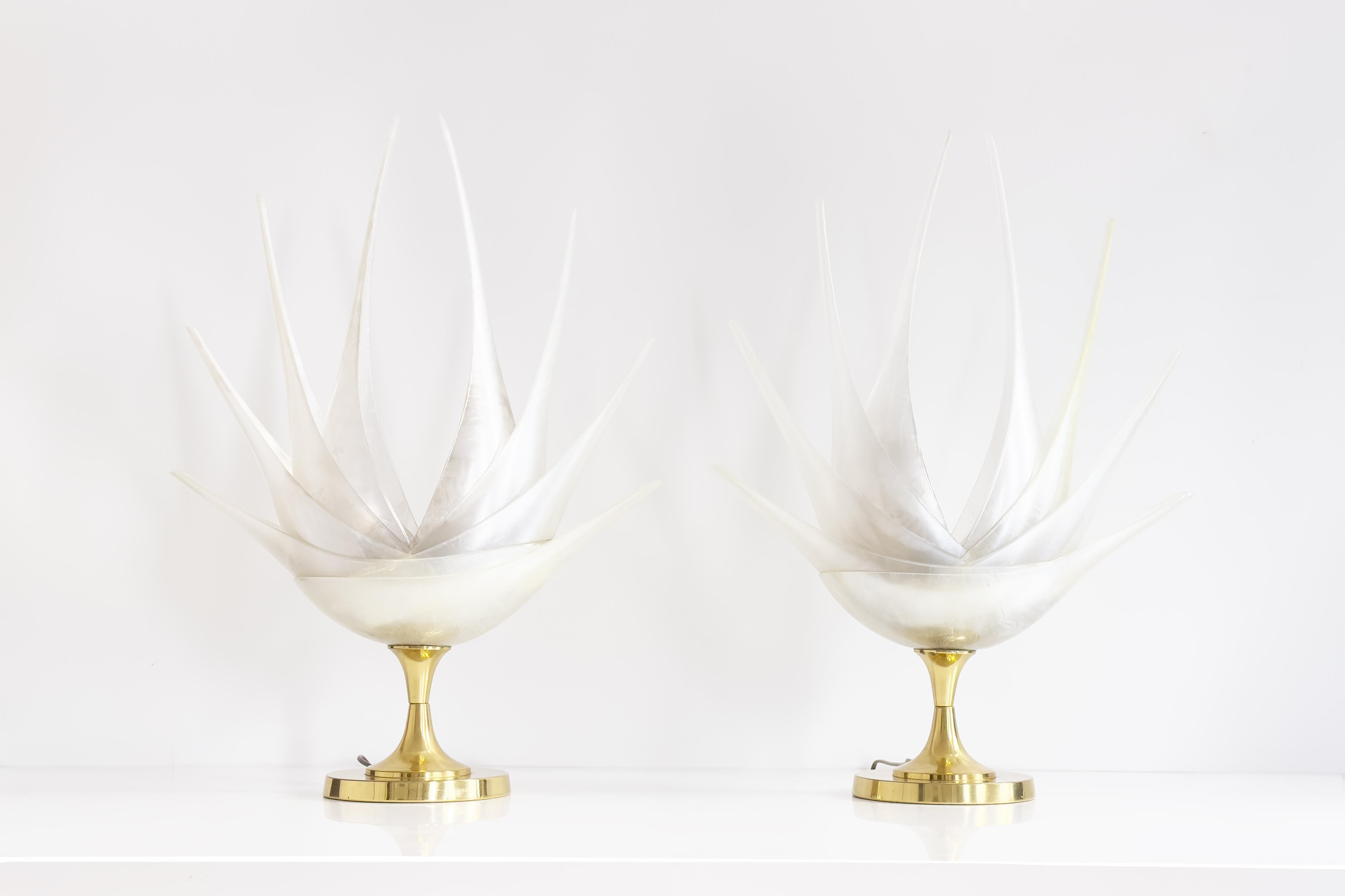 Maison Rougier - Paire de lampes de table en forme de fleur du 20e siècle en vente 2