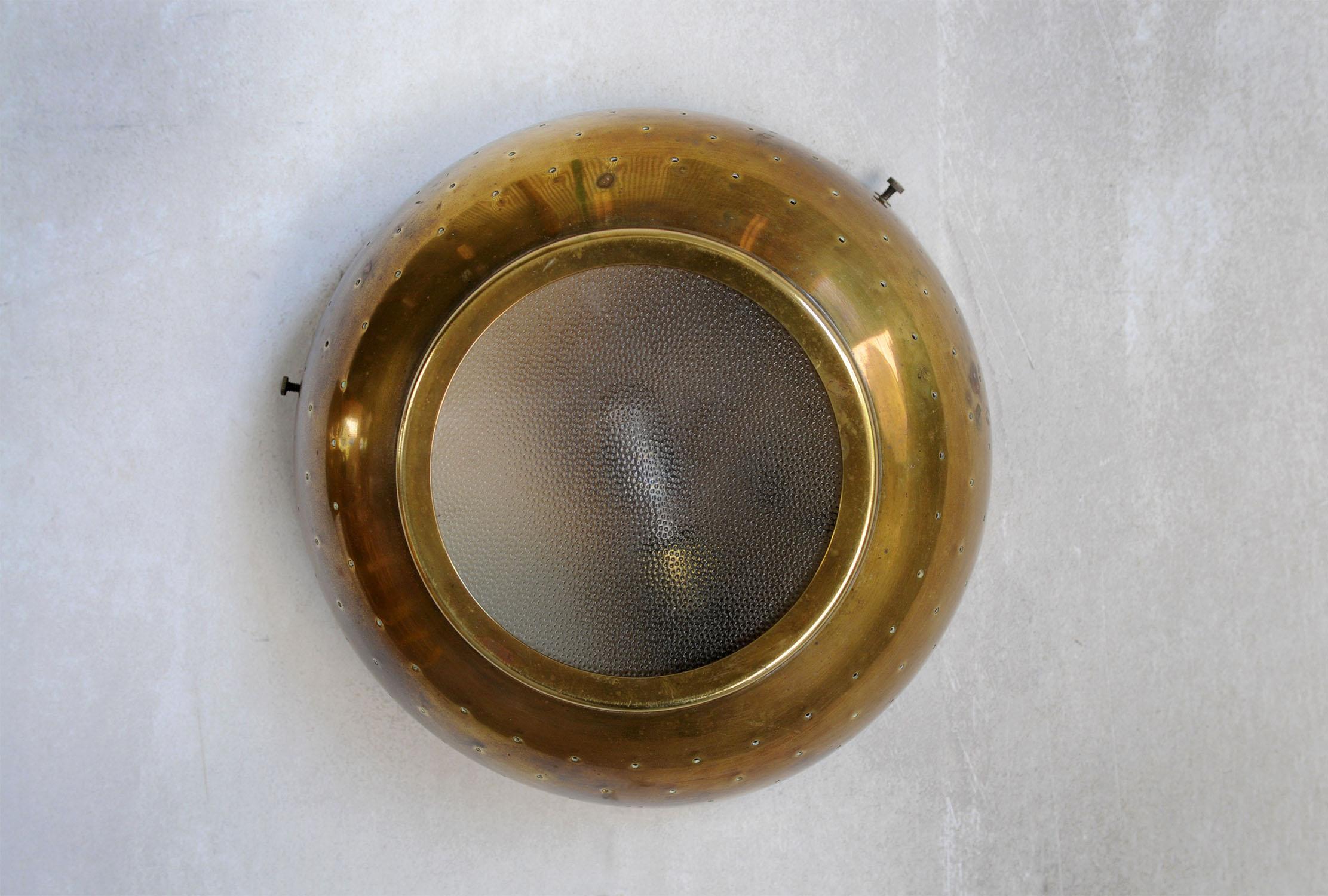 Maison Sabino, Pair of Porthole Sconces, France, 1930 In Good Condition In Catonvielle, FR