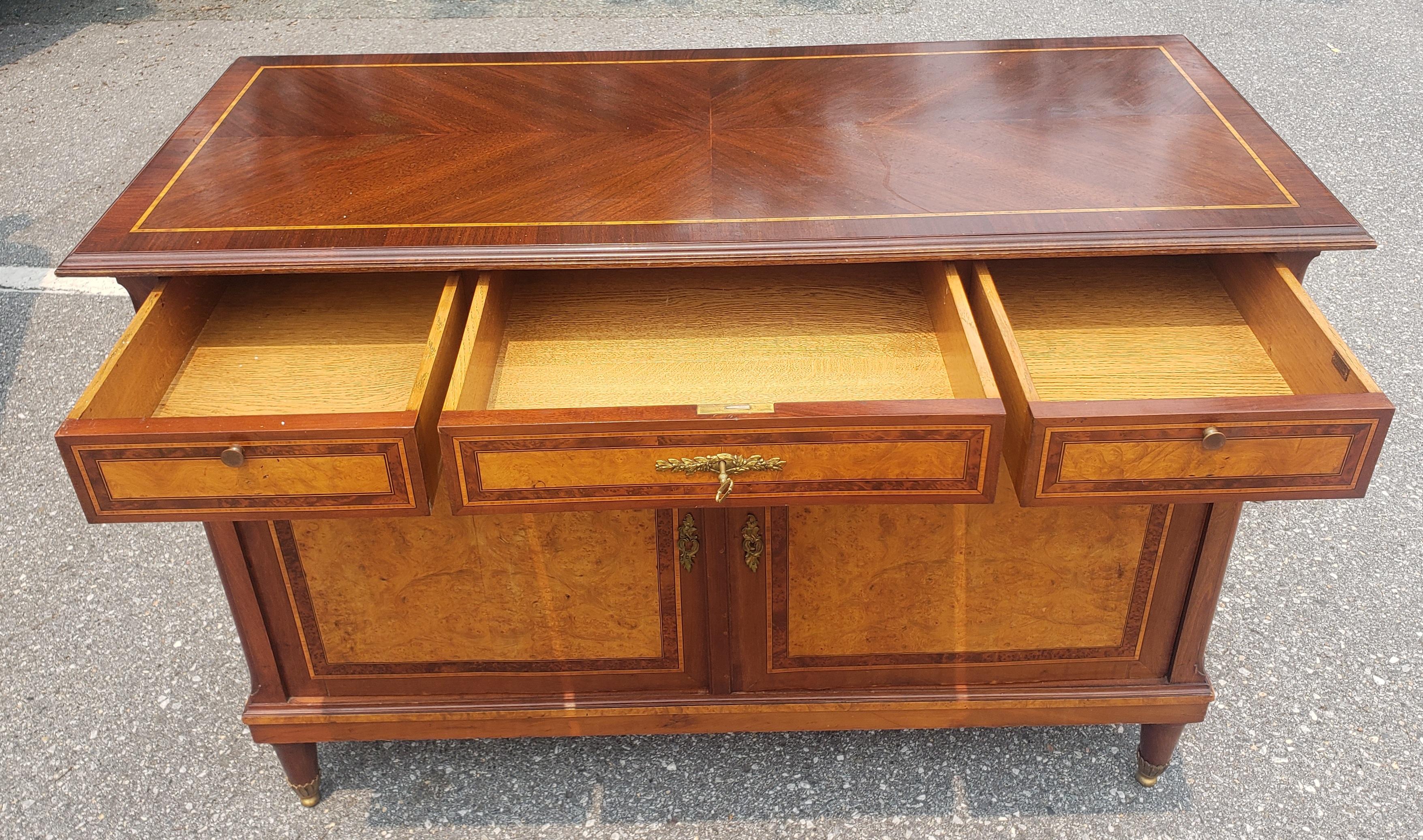 French Maison Soubrier Louis XV Mixed Woods Burl & Satinwood Marquetry Buffet, C 1920s  For Sale
