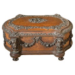 Antique Maison TAHAN - Large Carved Wooden Box And Bronze Garlands