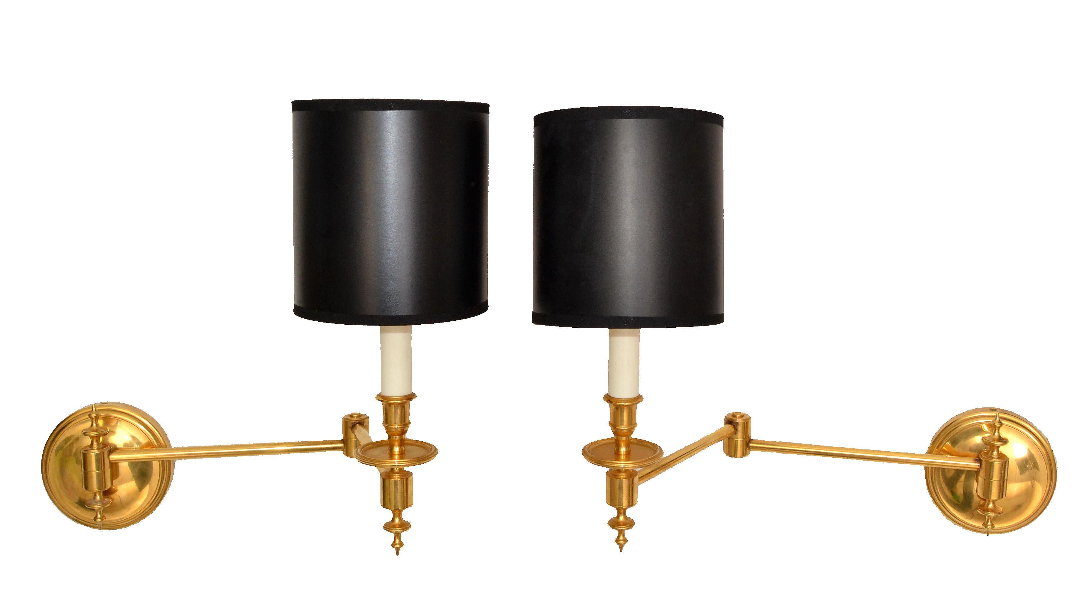 Pair of Mid-Century Modern retractable sconces, wall lamps, wall lights by Maison Tisserand, Art & Style made in France. One of the last Parisian Bronzier.
Exceptional doré bronze quality.
Dimmer function
Back plate measures: 5 inches.
Come with