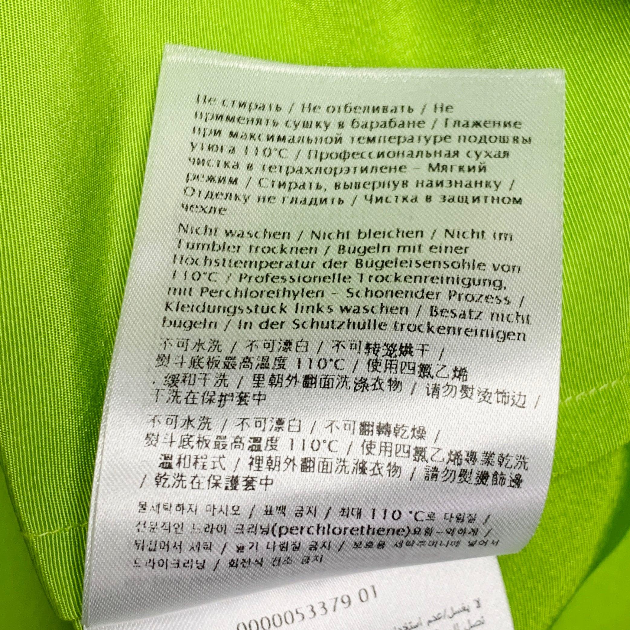 MAISON VALENTINO 2022 Size S Neon Green White Silk One Pocket Oversized Camp Shirt en vente 6