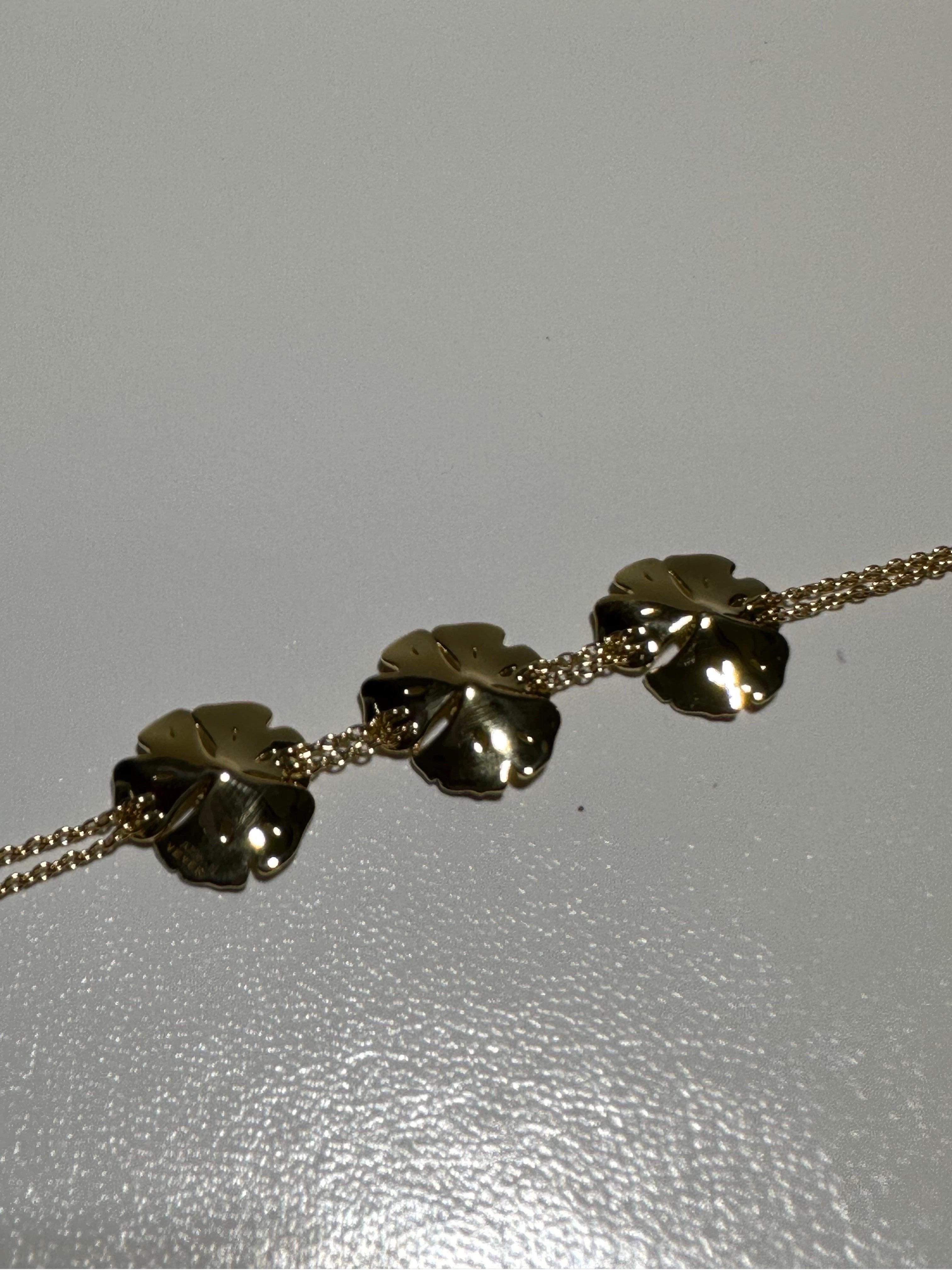 Brand new bracelet made by the French jewelry house Vever. The bracelet is made of 18 kt yellowgold and has 6 labgrown diamonds (0.26 ct). 

The starts in 1821 in Metz, France, when Pierre-Paul Vever opens his first silversmith & jewelry workshop.