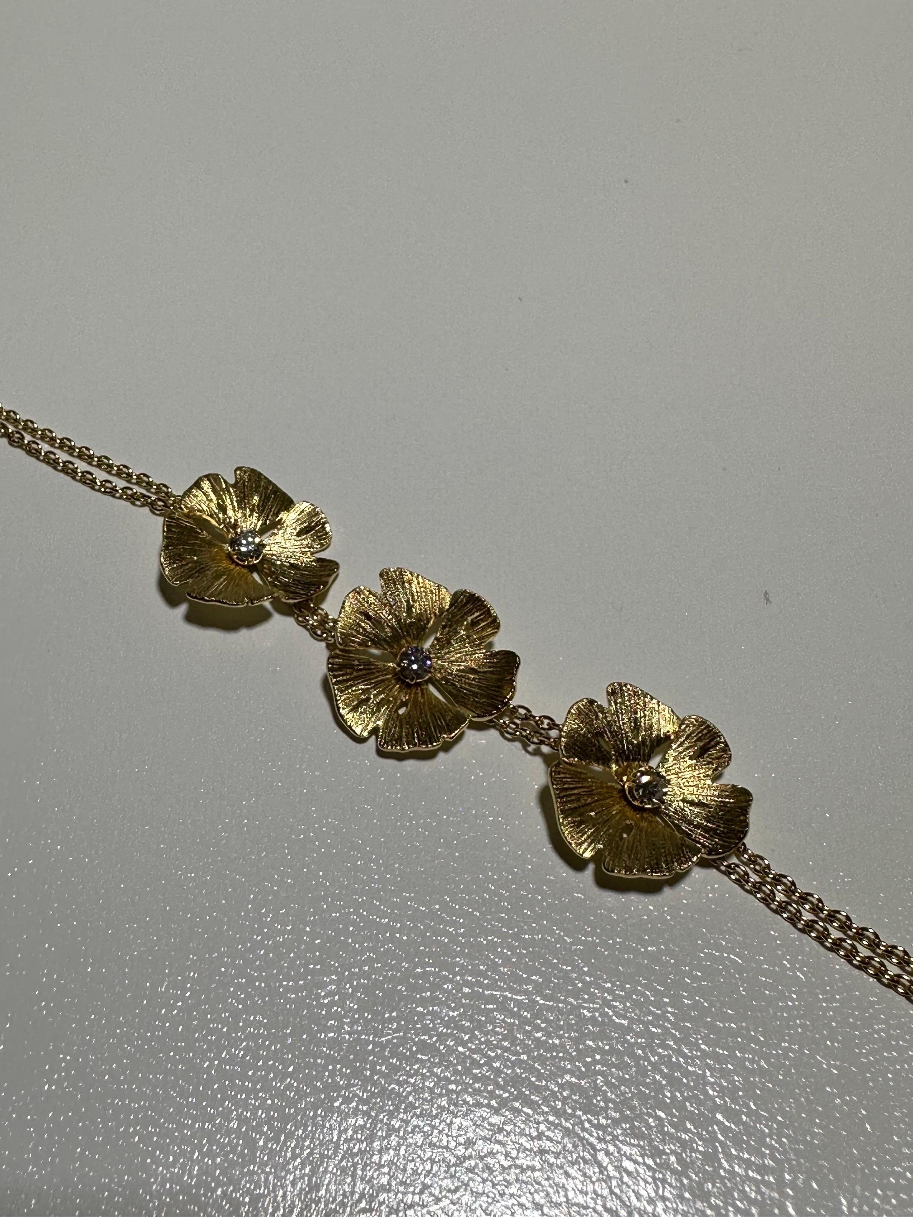 Taille brillant Bracelet à 3 fleurs Ginkgo de la Maison Vever  en vente