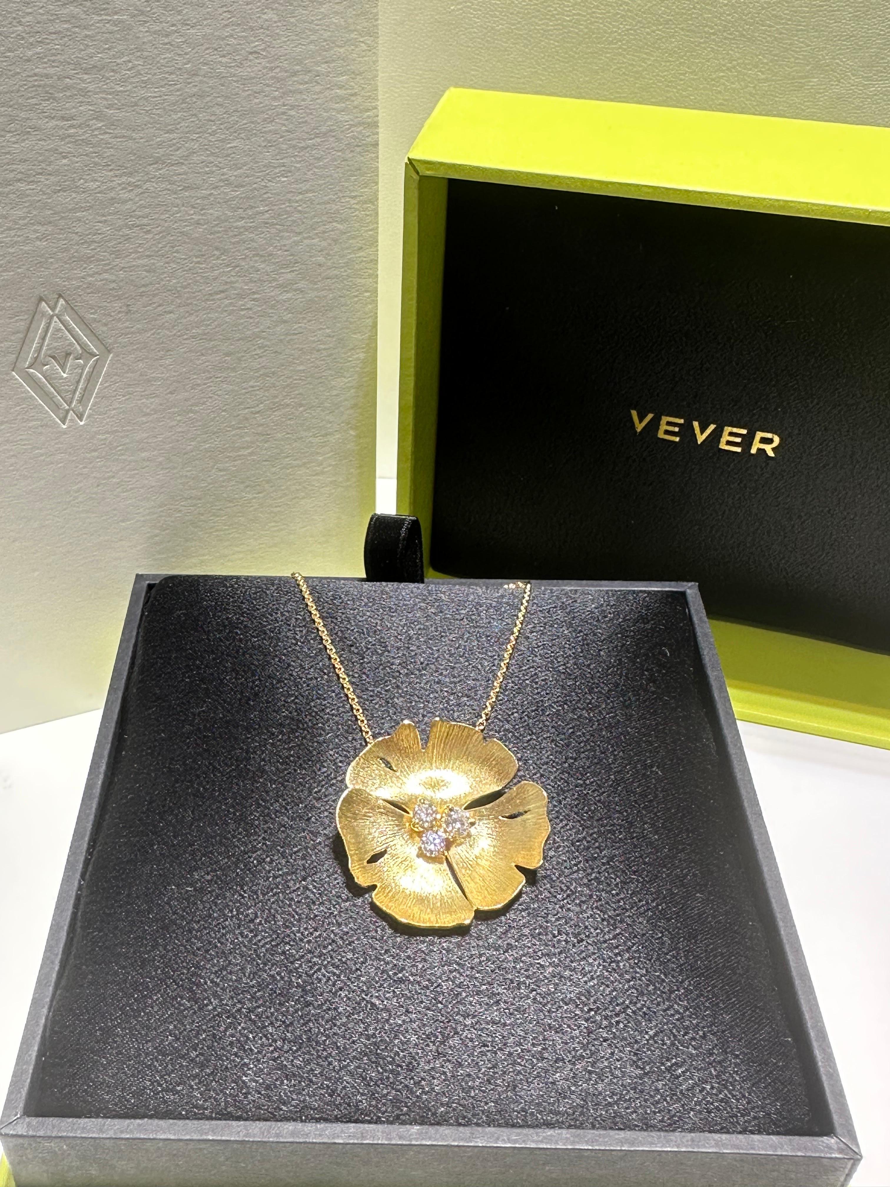 Maison Vever Ginkgo Necklace Large Model  In New Condition For Sale In Heerlen, NL