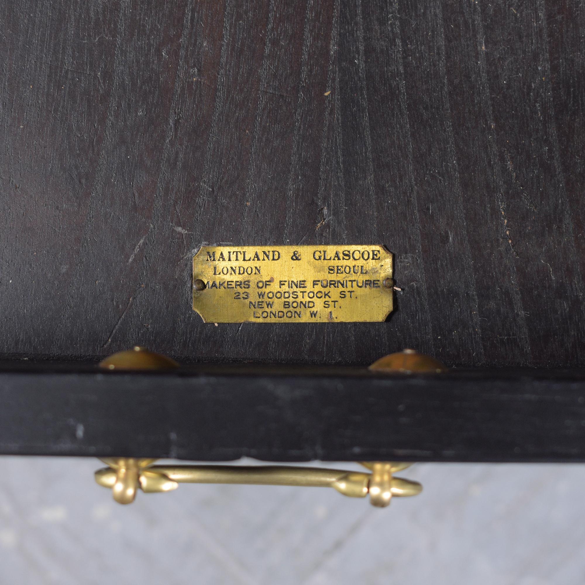 British 1950s Restored Pedestal Executive Desk: Bamboo Inlay & Mahogany Elegance For Sale