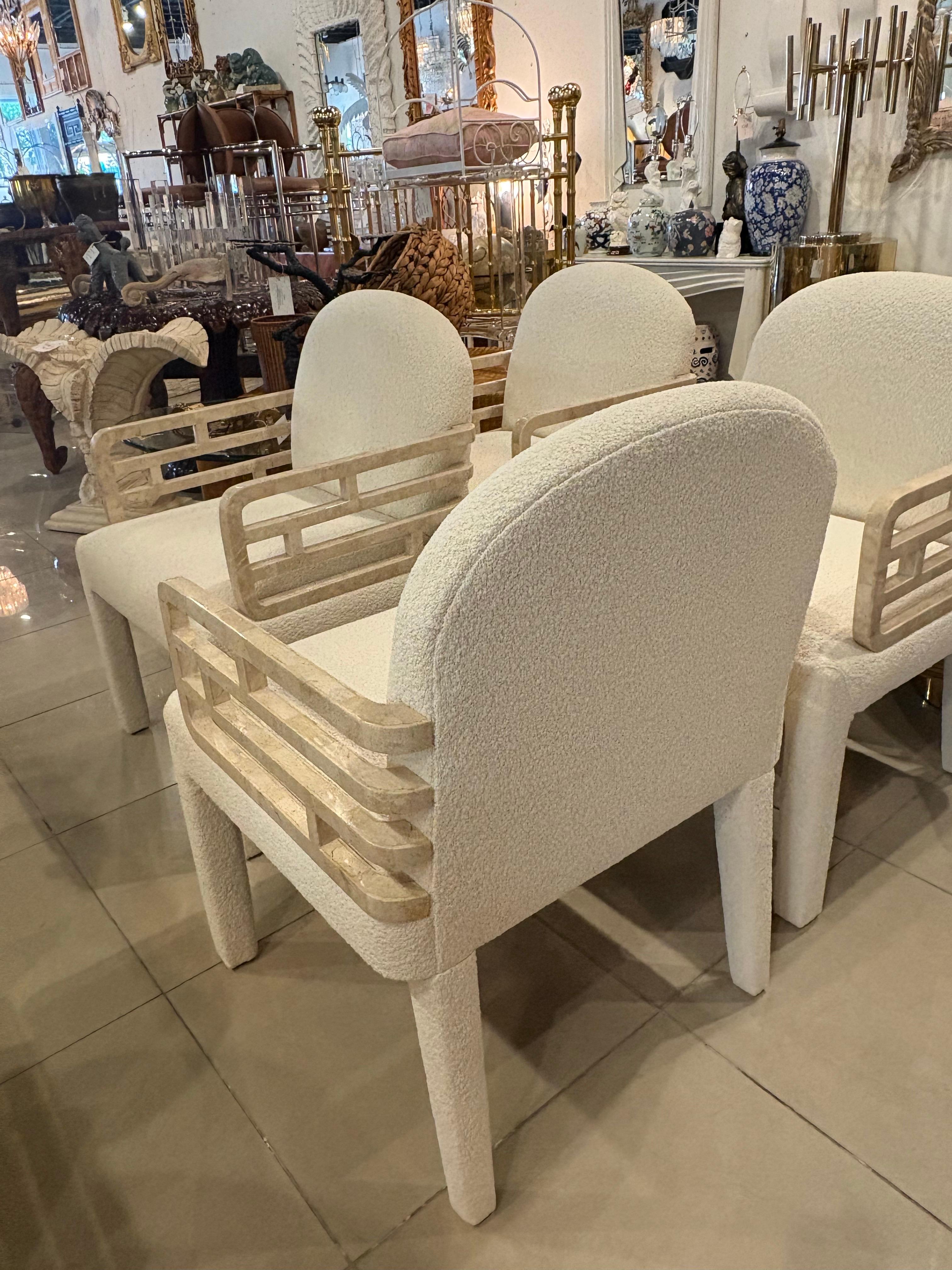 Americano Maitland Smith 4 Tessellated Stone Marble Arm Dining Chairs New Boucle Fabric in vendita