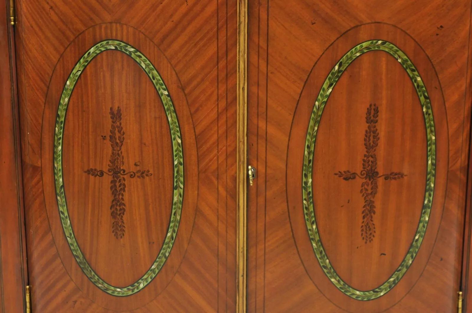 Maitland Smith Armario Buffet Credenza Pequeño Decorado con Pintura Estilo Adams Otro en venta