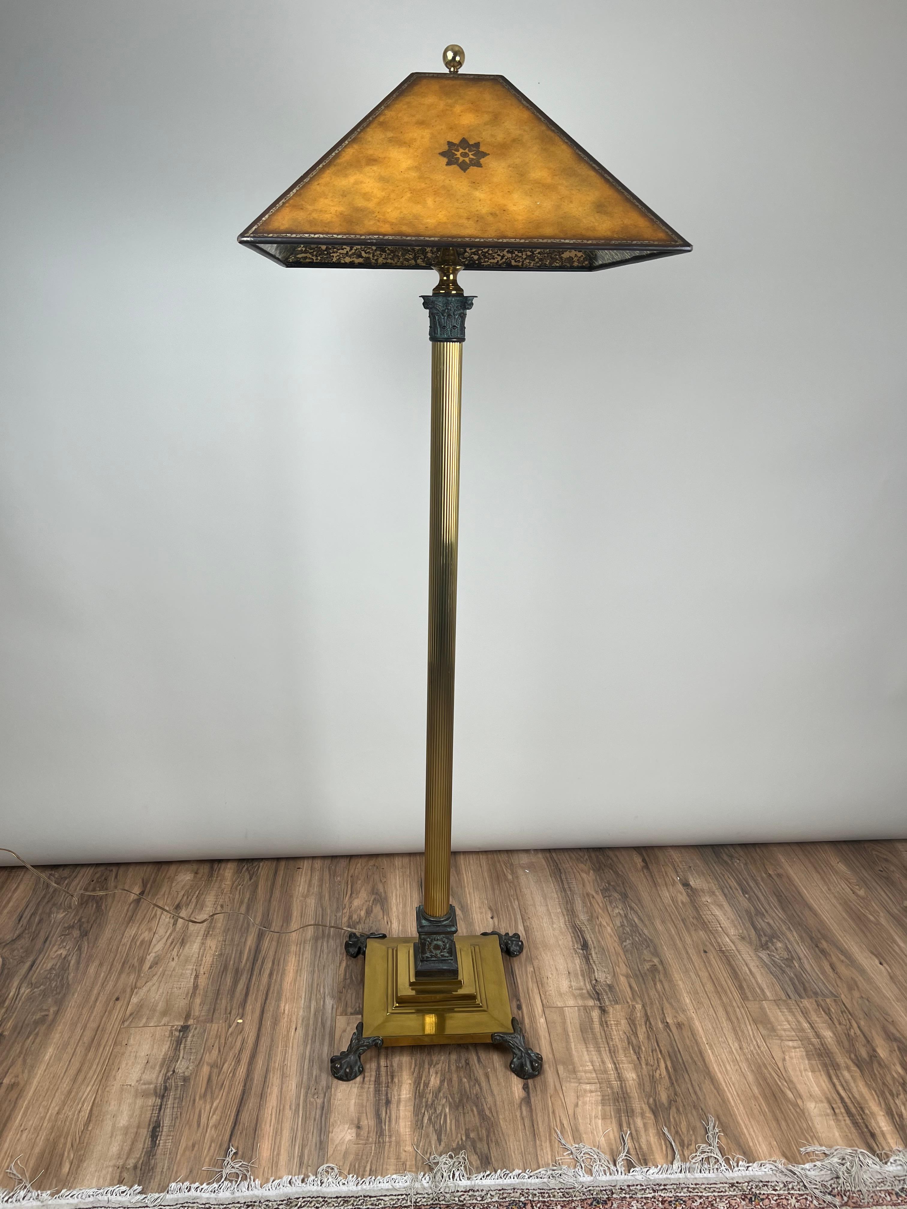 Lampadaire en laiton et bronze avec abat-jour en cuir, style Arts & Crafts, Maitland Smith en vente 7