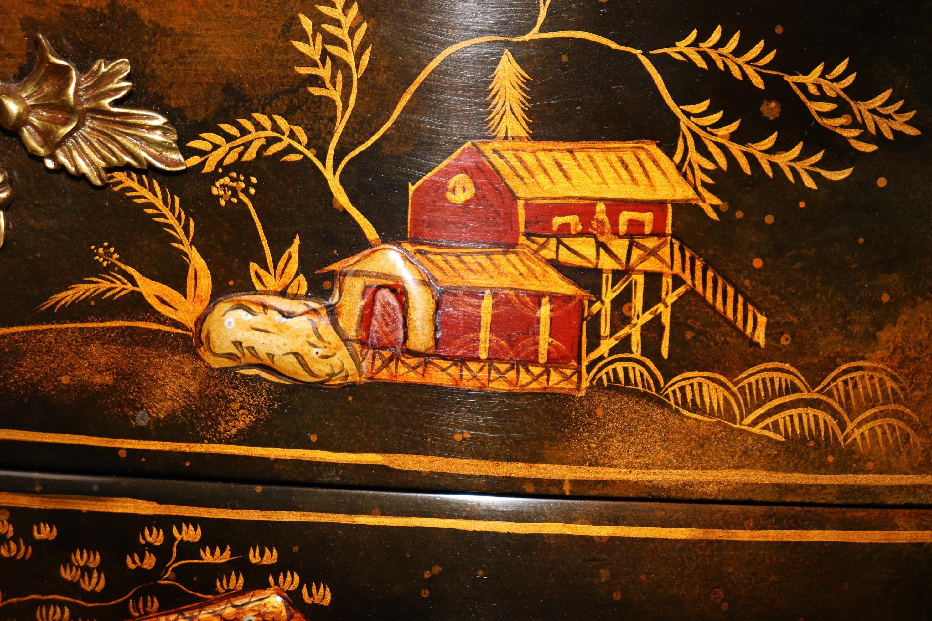 Maitland Smith Attributed Painted Chinoiserie Bombe Louis XV Style Commode In Good Condition In Swedesboro, NJ