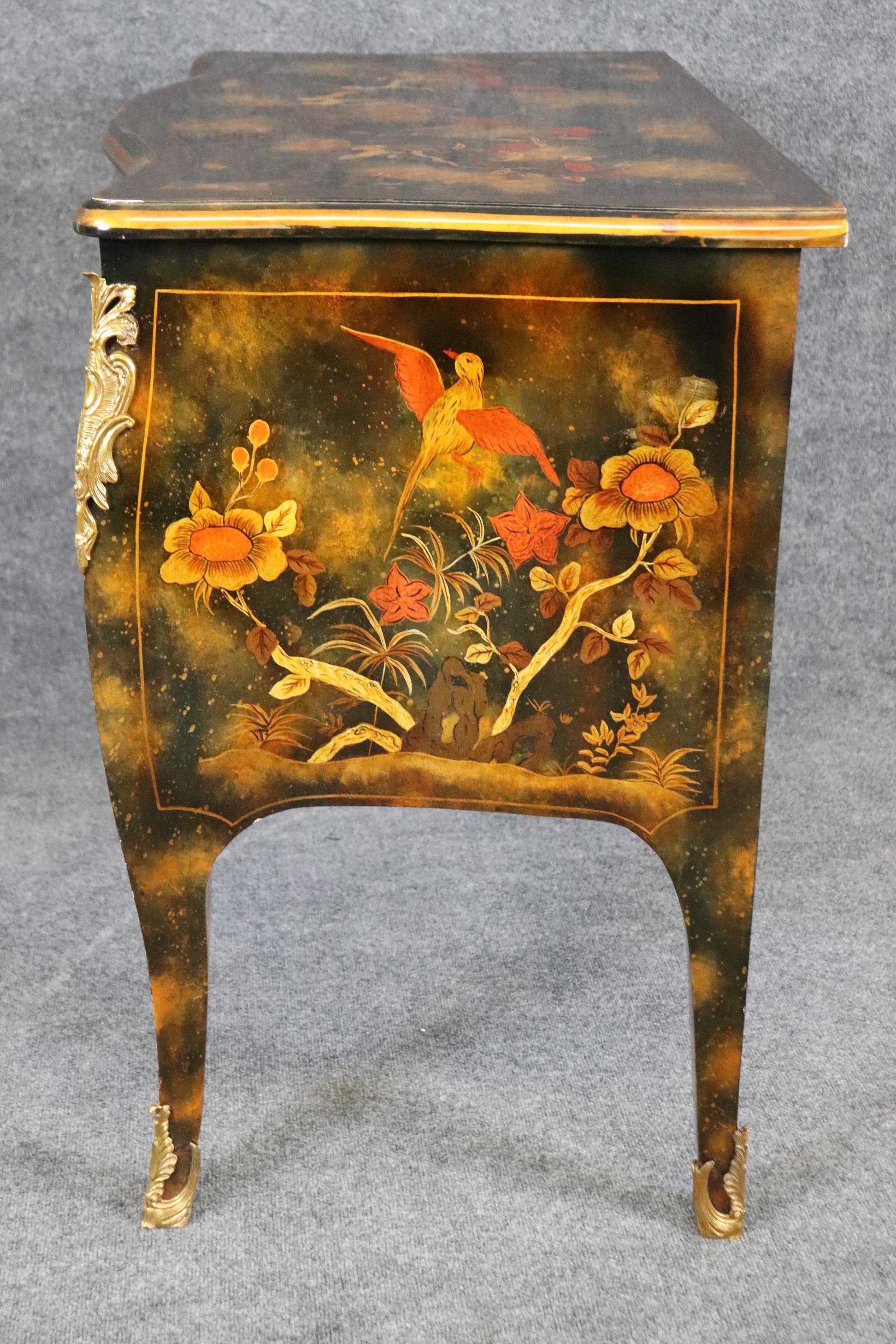 Contemporary Maitland Smith Attributed Painted Chinoiserie Bombe Louis XV Style Commode  For Sale