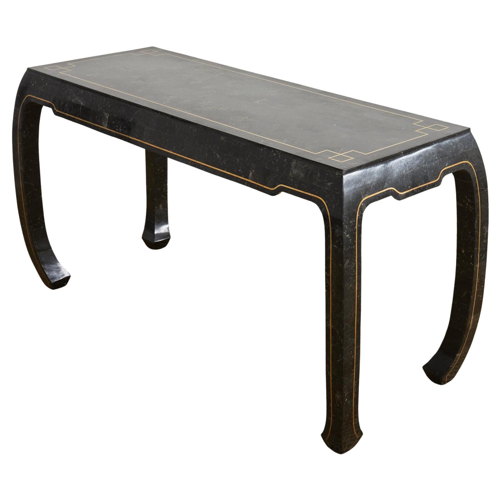 Table console Maitland Smith en laiton et pierre tesselée noire