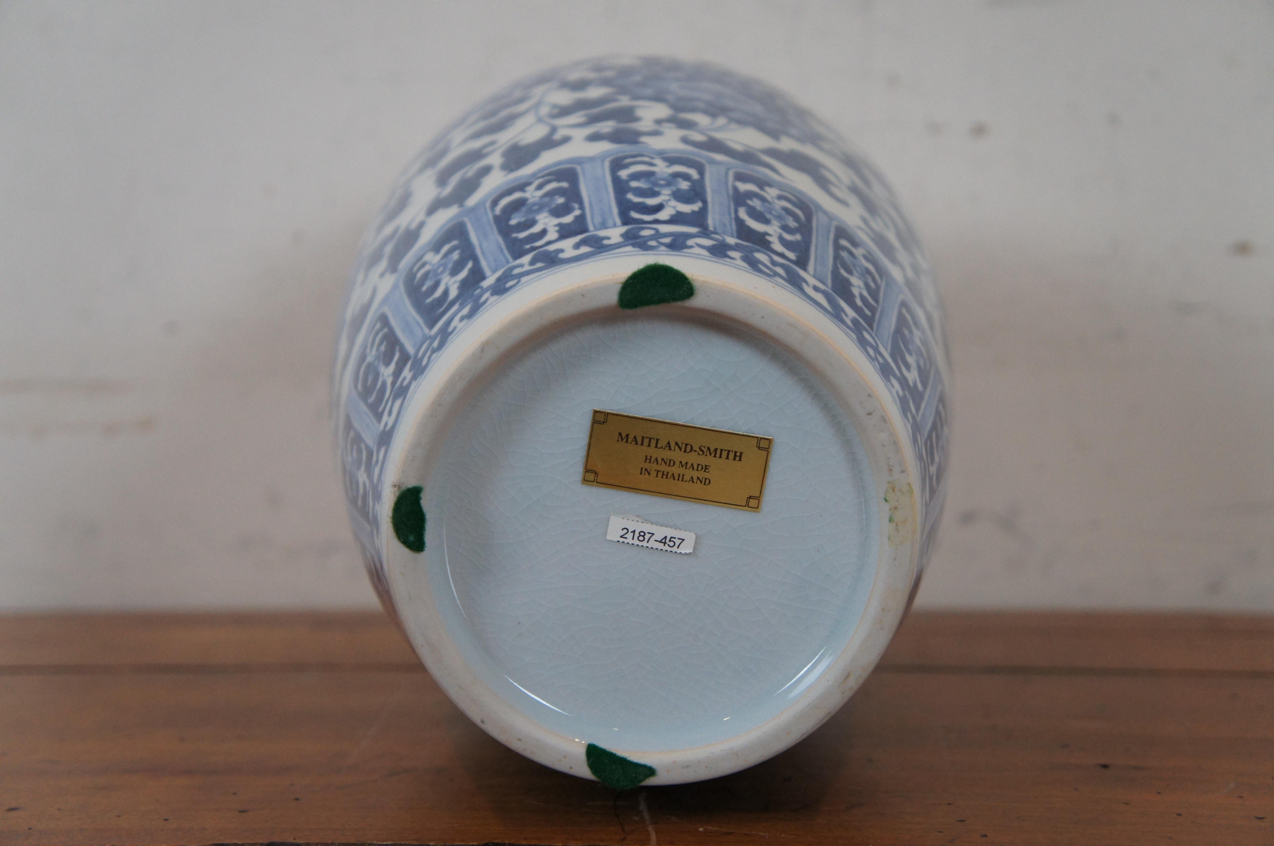 Maitland Smith Vase de cheminée en porcelaine Chinoiserie bleue et blanche Urne à fleurs 15
