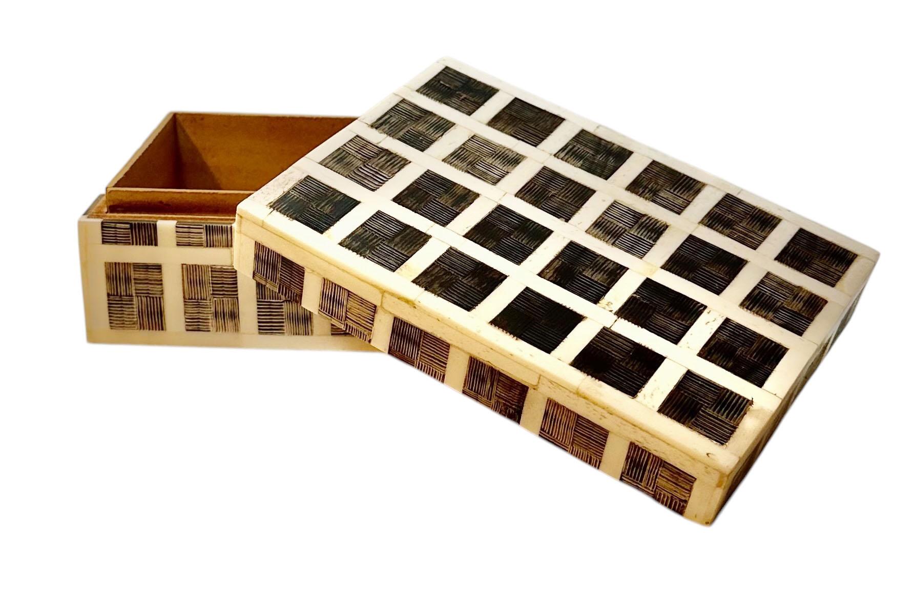 Maitland Smith Bone And Satinwood Box 1970s For Sale 2