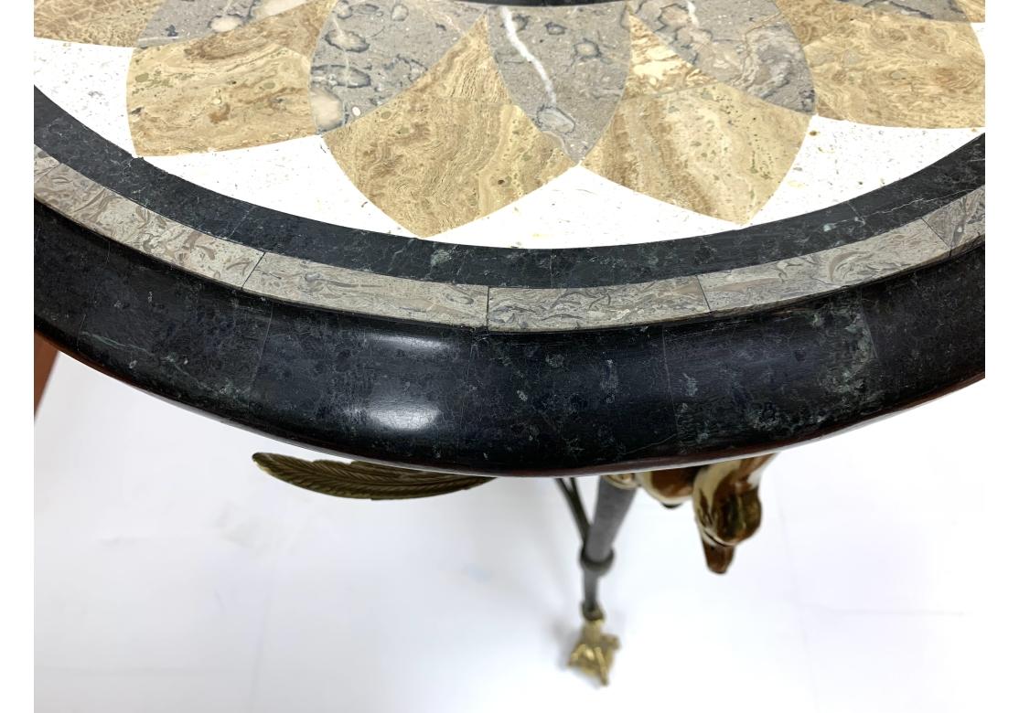 Maitland Smith Table d'appoint en laiton et marbre en forme de Swan en vente 5