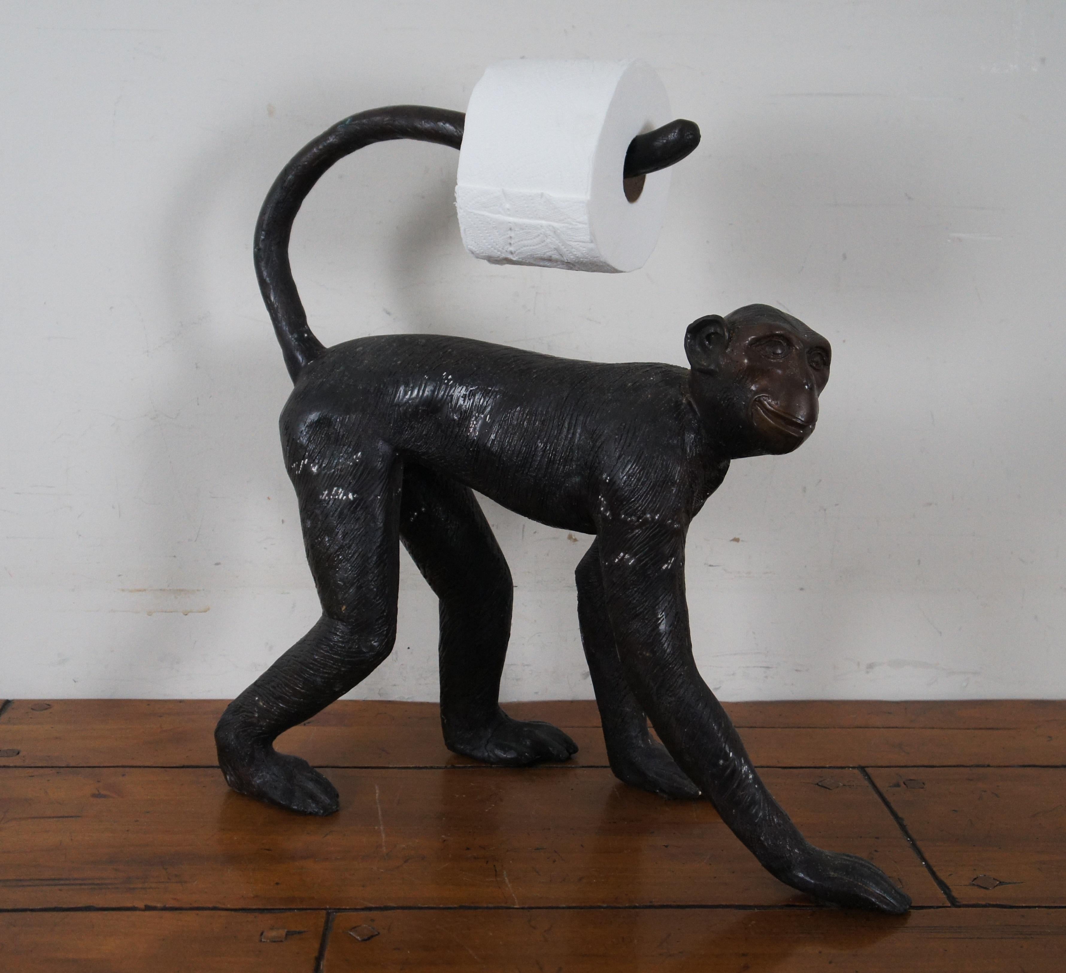 Maitland Smith - Porte-papiers de toilette en bronze figuratif de singe 21 pouces en vente 2