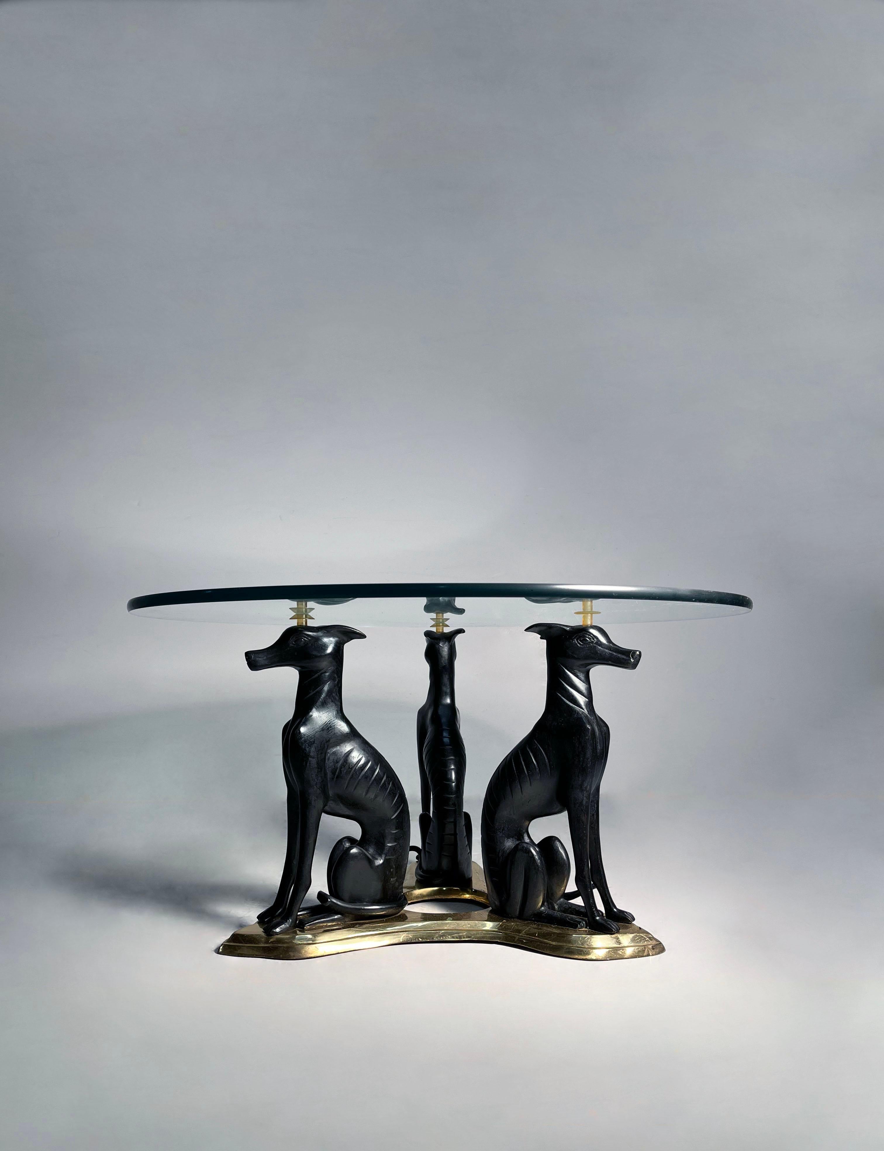 Art déco Table basse en verre Art Déco Maitland Smith Bronze Greyhound Whippets en vente
