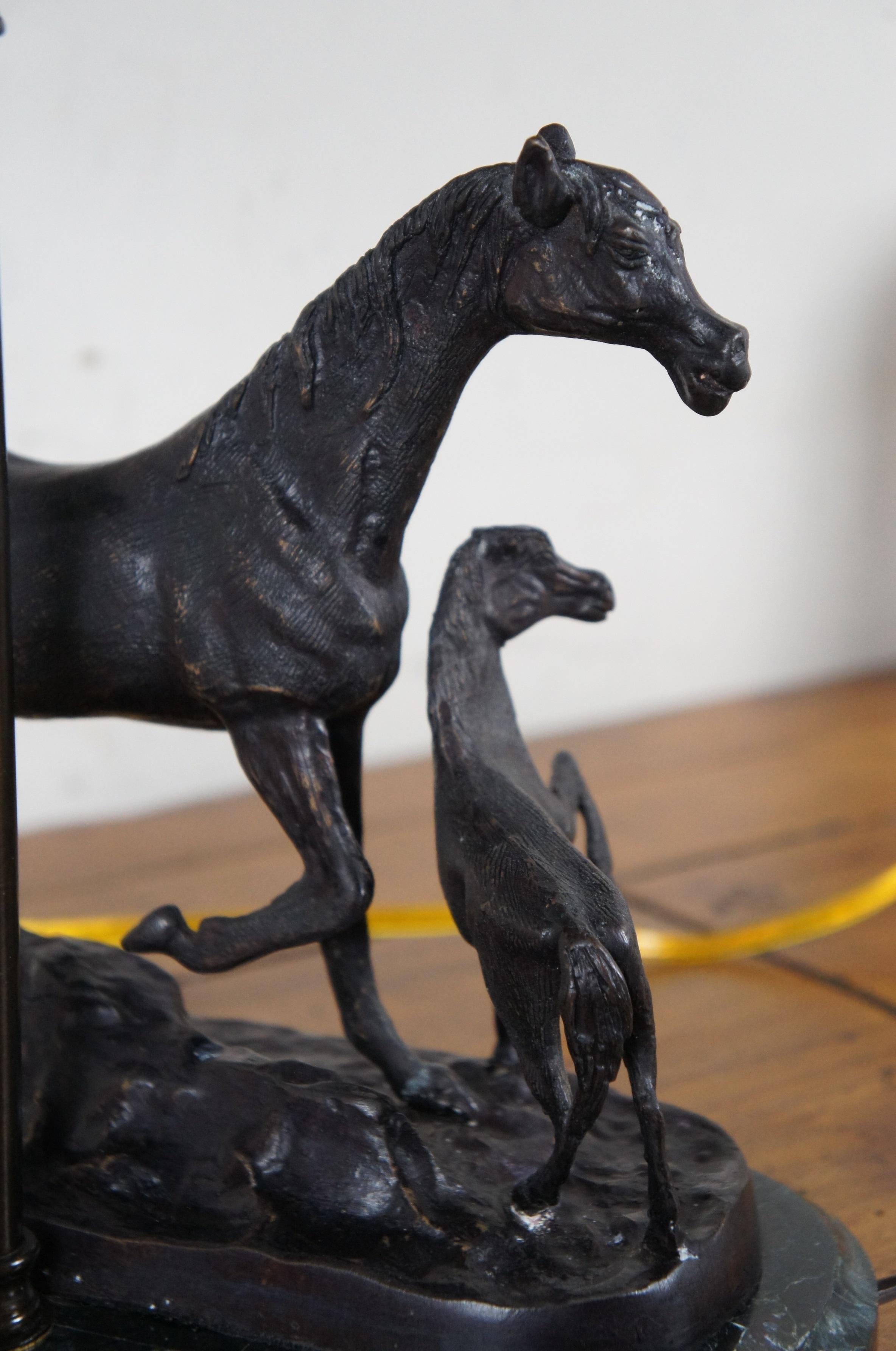 Maitland Smith Bronze Marmor Tooled Leder-Tischlampe mit Reiterpferd 24