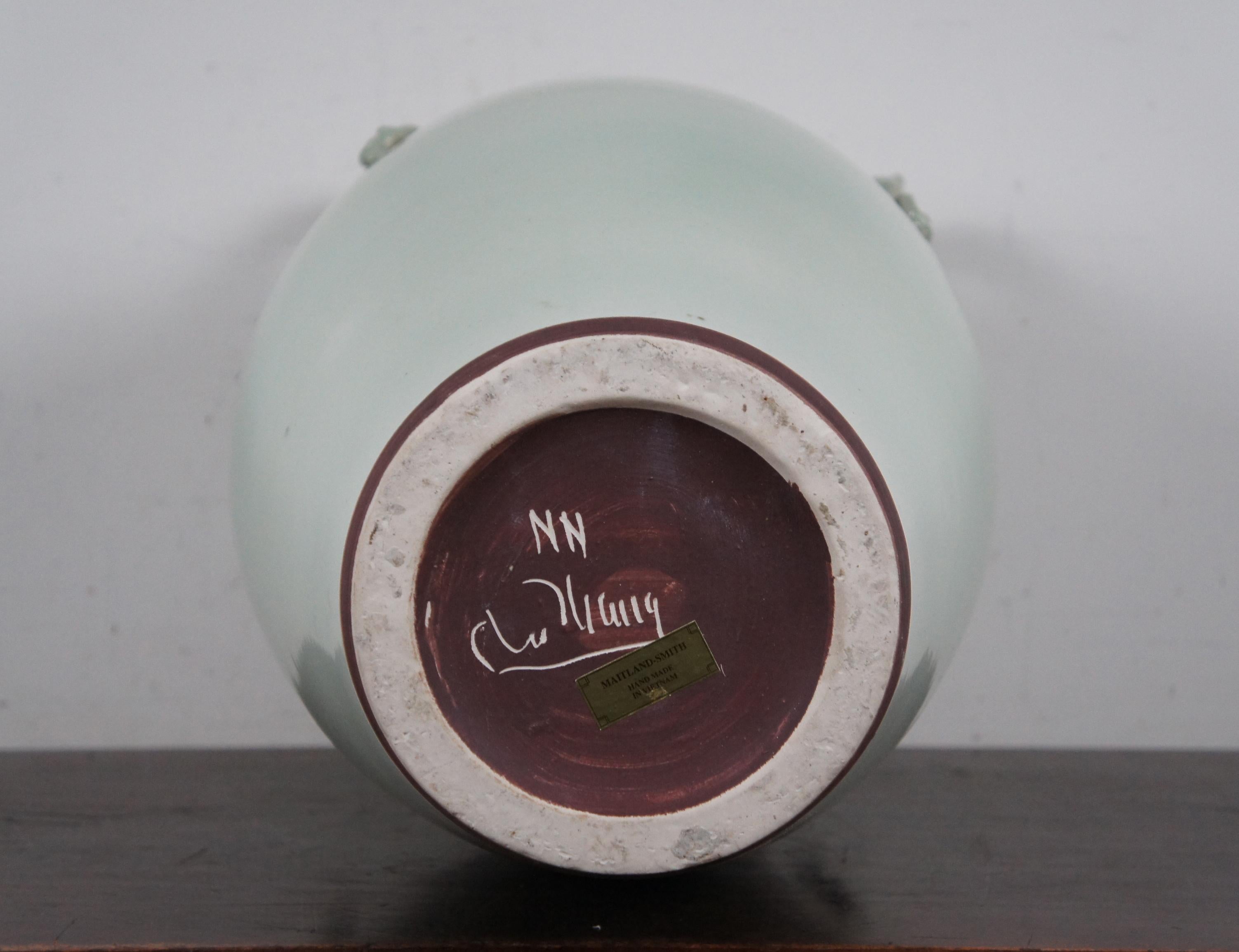 Maitland Smith Ceramic Lizard Handled Mantel Floor Vase Urn Celedon Teal Green In Good Condition In Dayton, OH