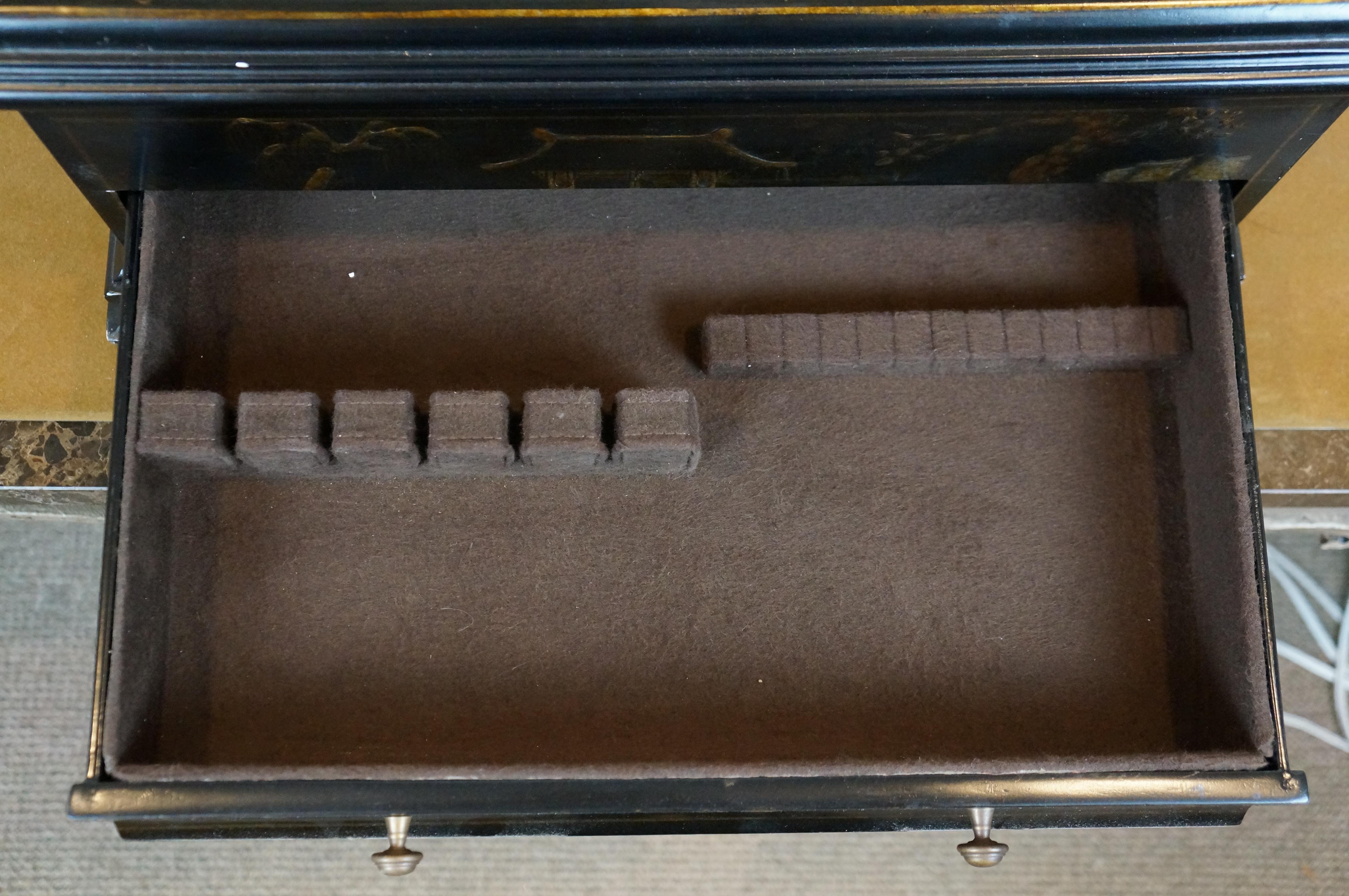 Maitland Smith Caja cofre para cubertería de plata lacada china Chinoiserie en venta 4