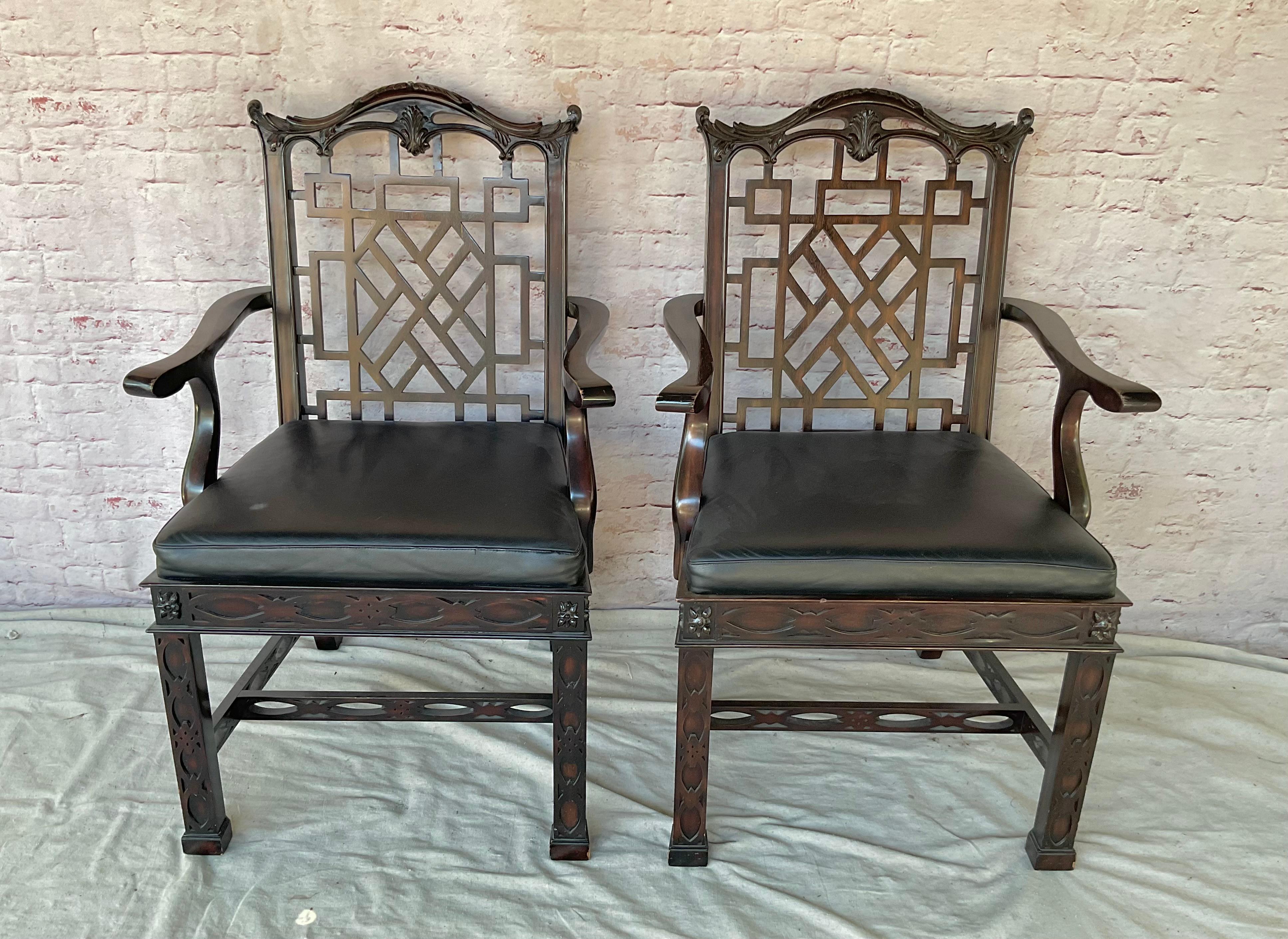 Paire de fauteuils chinois de style Chippendale Maitland- Smith en vente 3