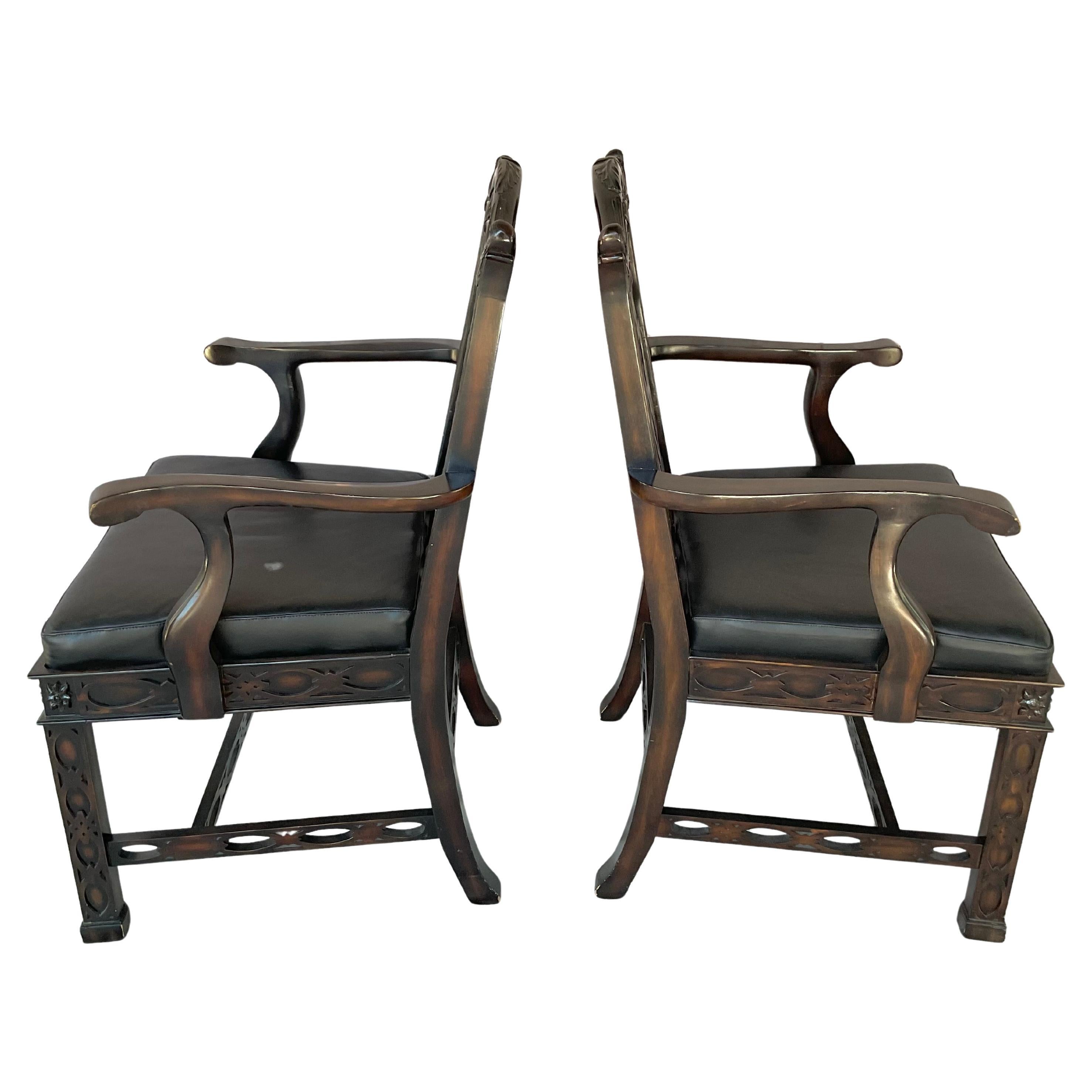 Indonésien Paire de fauteuils chinois de style Chippendale Maitland- Smith en vente