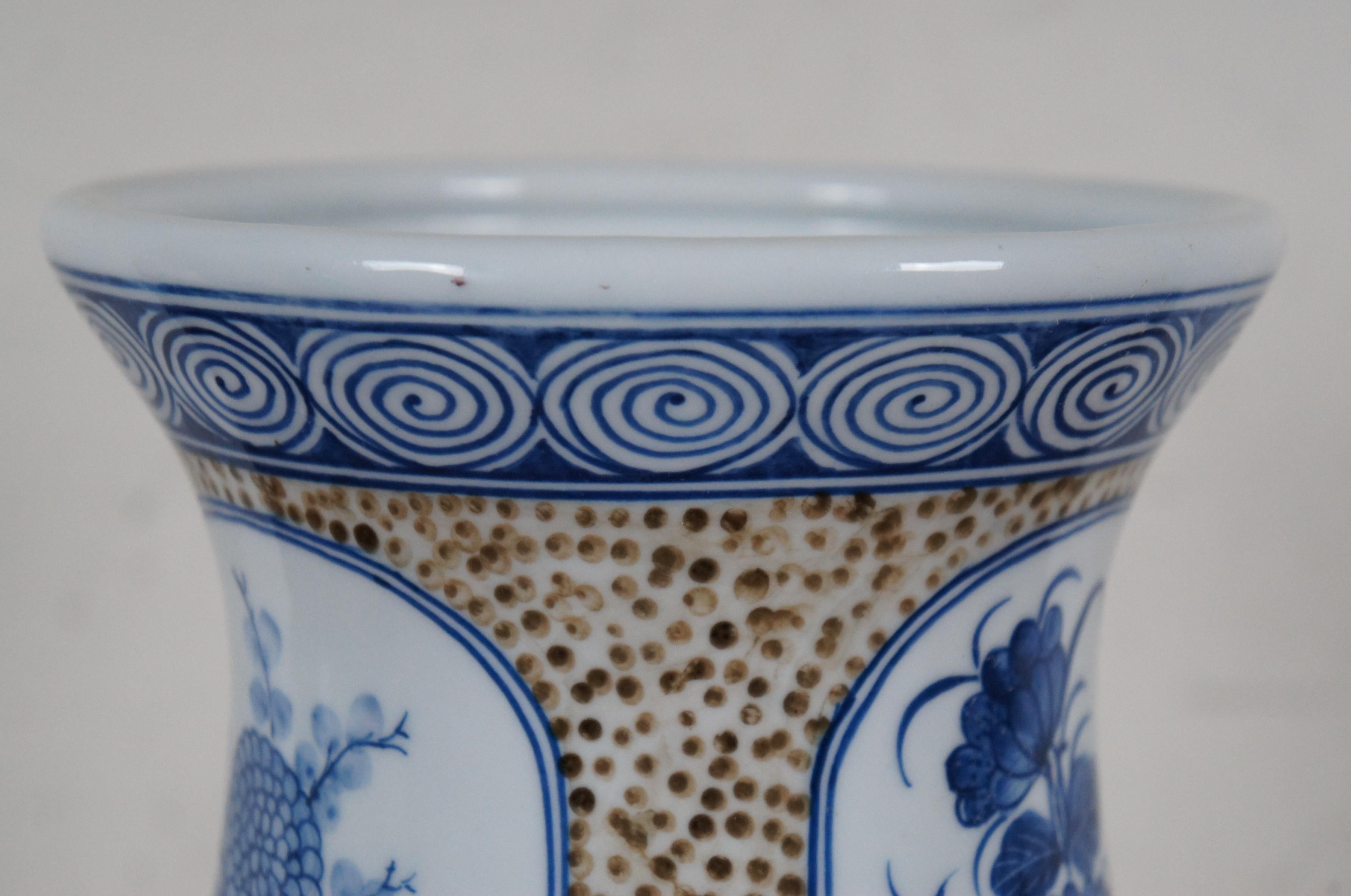 Maitland Smith Chinoiserie Blue & Brown Floral Porcelain Mantel Vase Urn 15