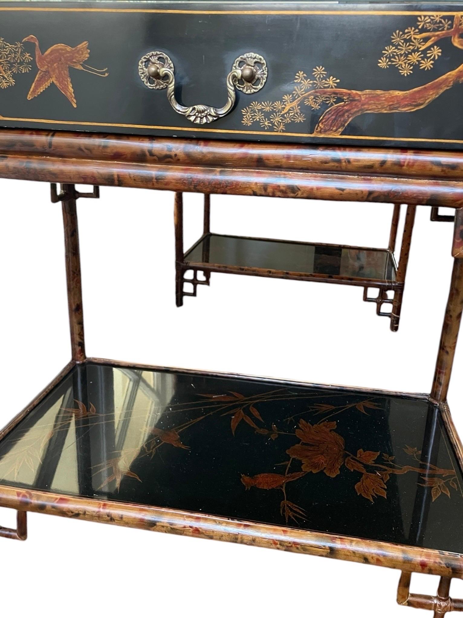 Hong Kong Table d'entrée de bureau chinoiserie Maitland Smith vintage bambou rotin en vente