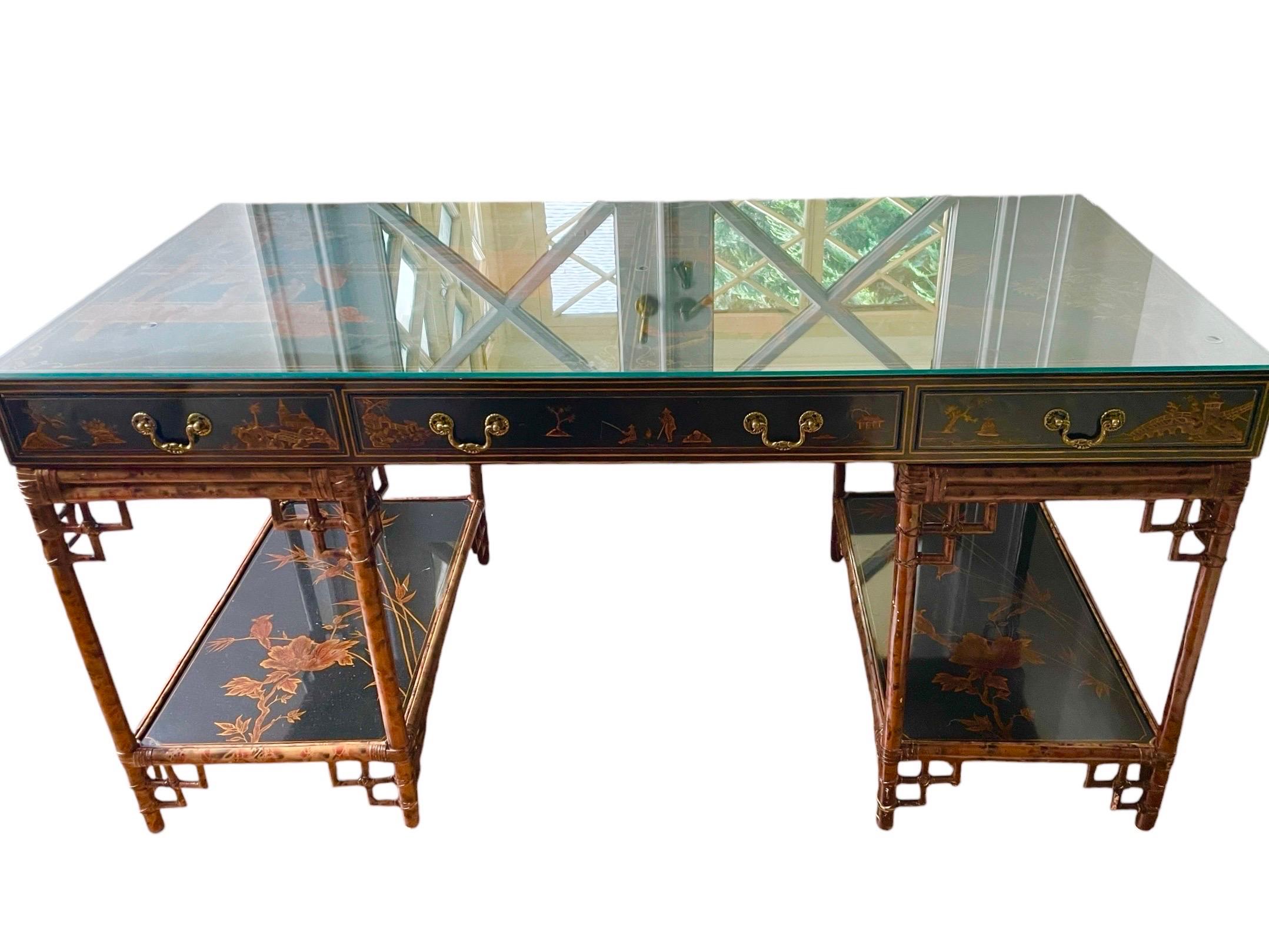 Table d'entrée de bureau chinoiserie Maitland Smith vintage bambou rotin en vente 2