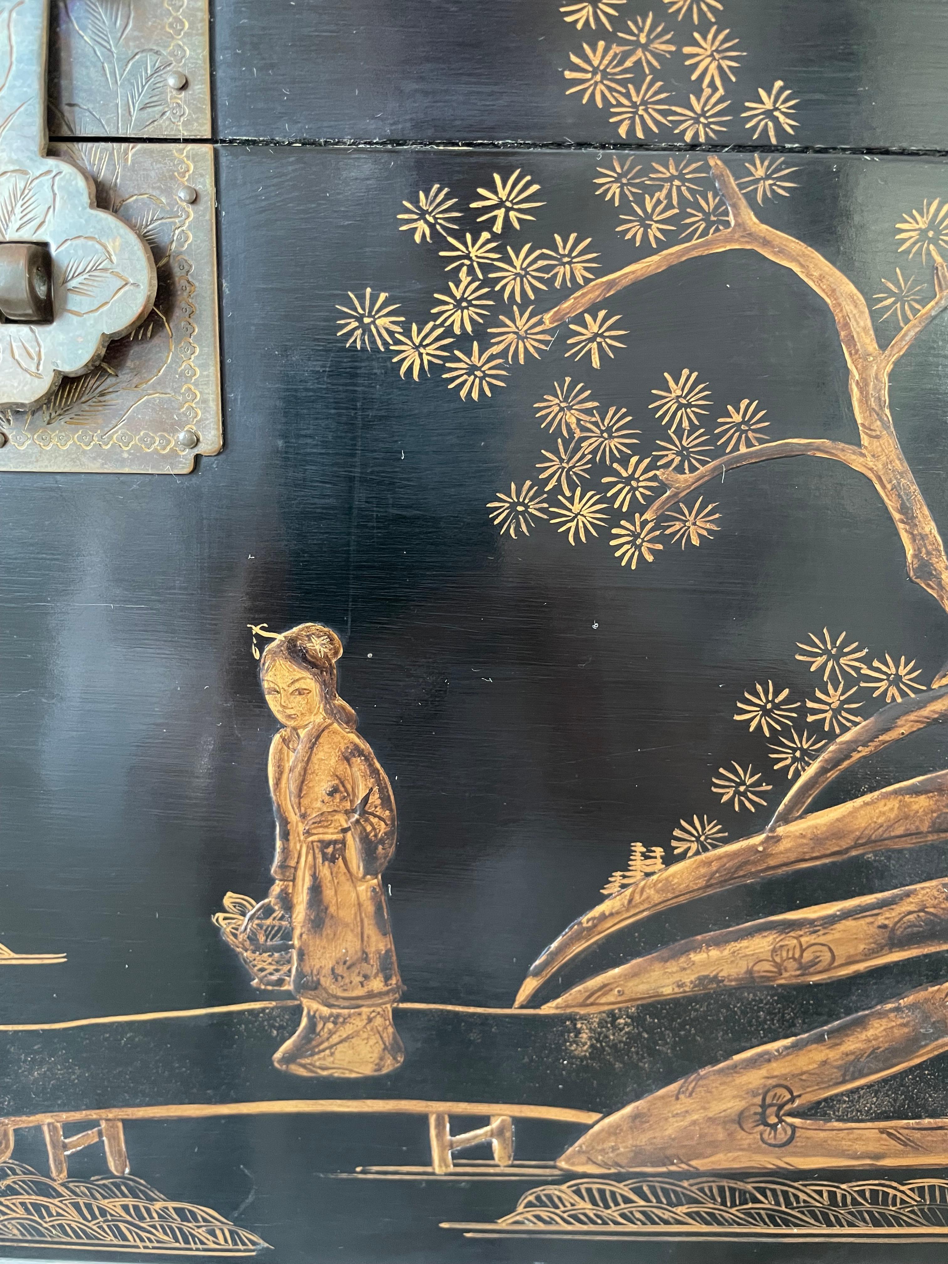 Maitland Smith Chinoiserie Side Table For Sale 1