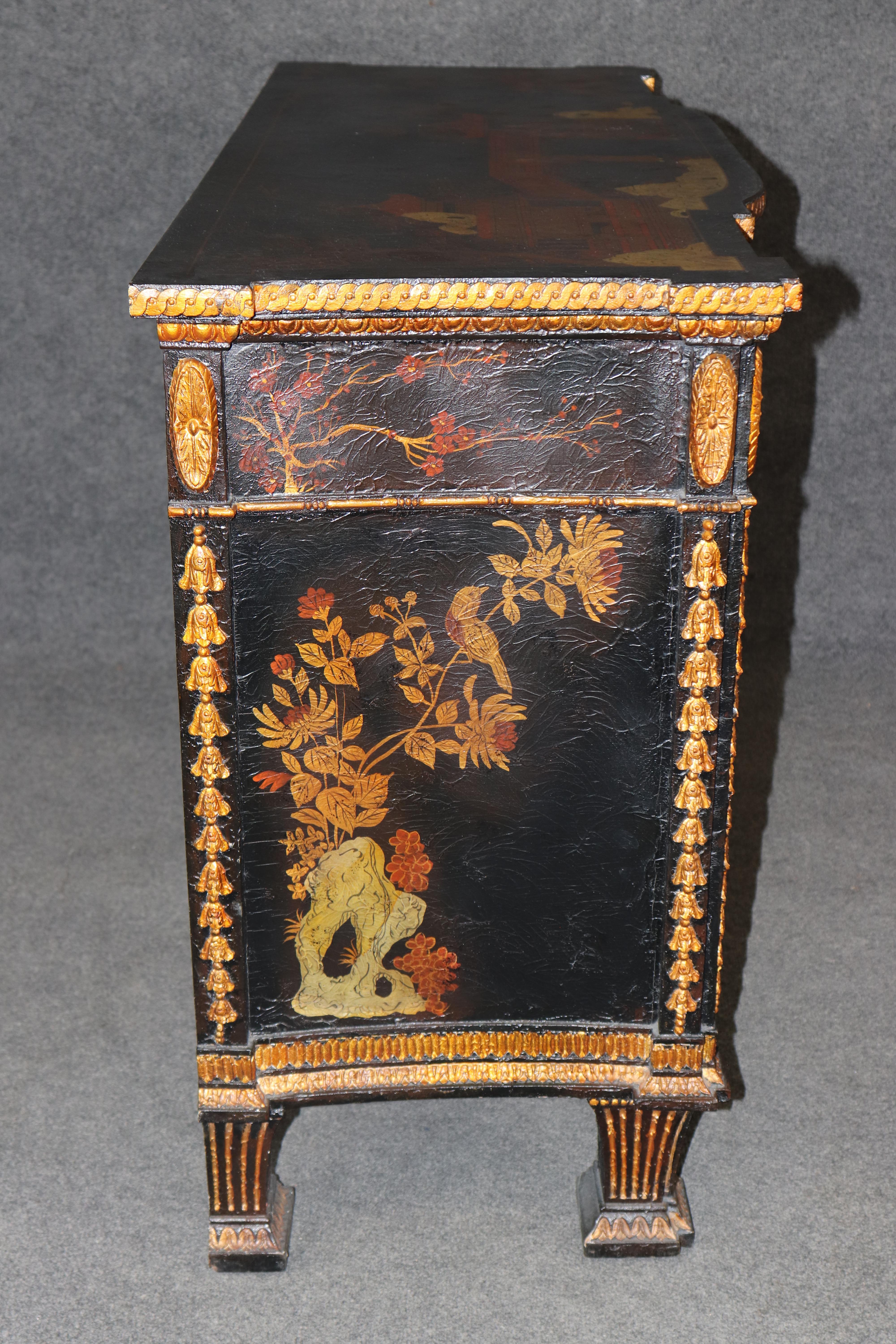 Cineserie Credenza decorata con vernice dorata e ebanizzata di Maitland Smith in stile Chinoiserie in vendita