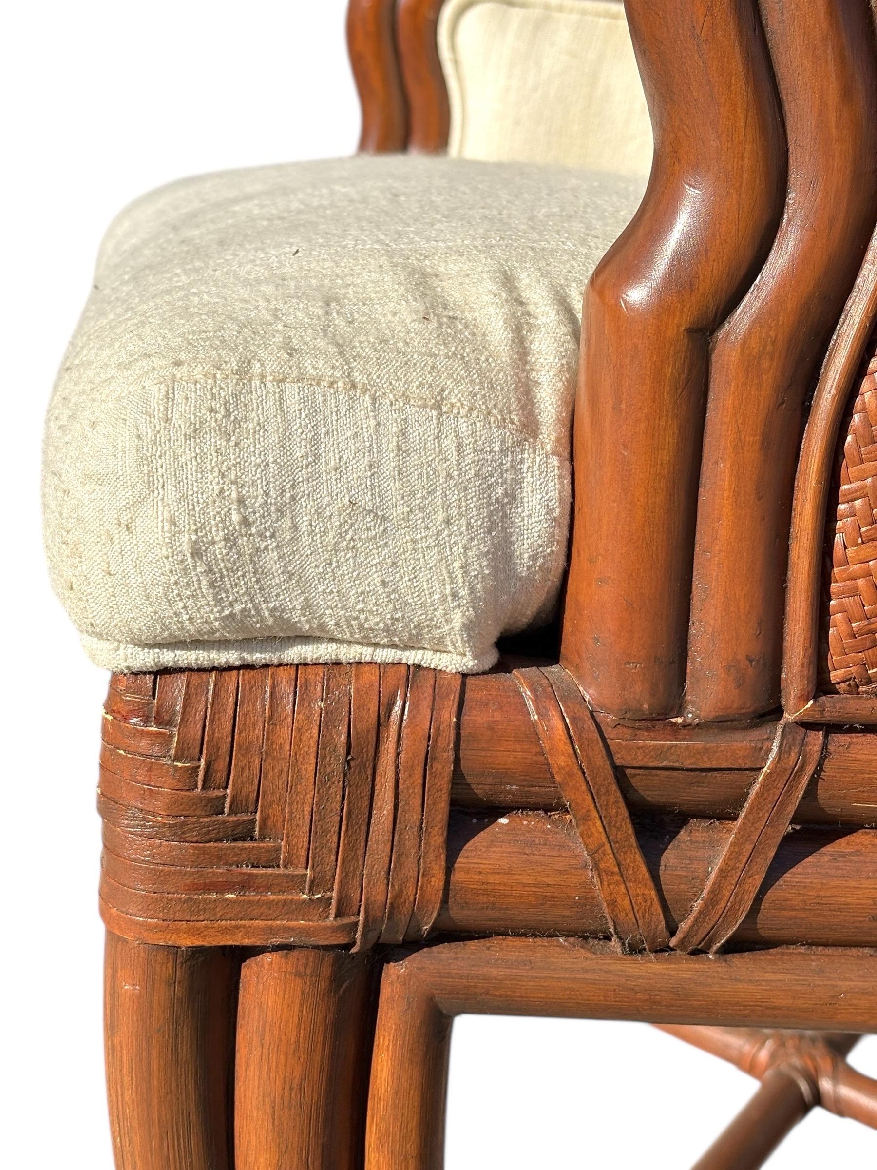 Moulage Maitland Smith Colonial Wingback Swan Chairs, set of 4 en vente