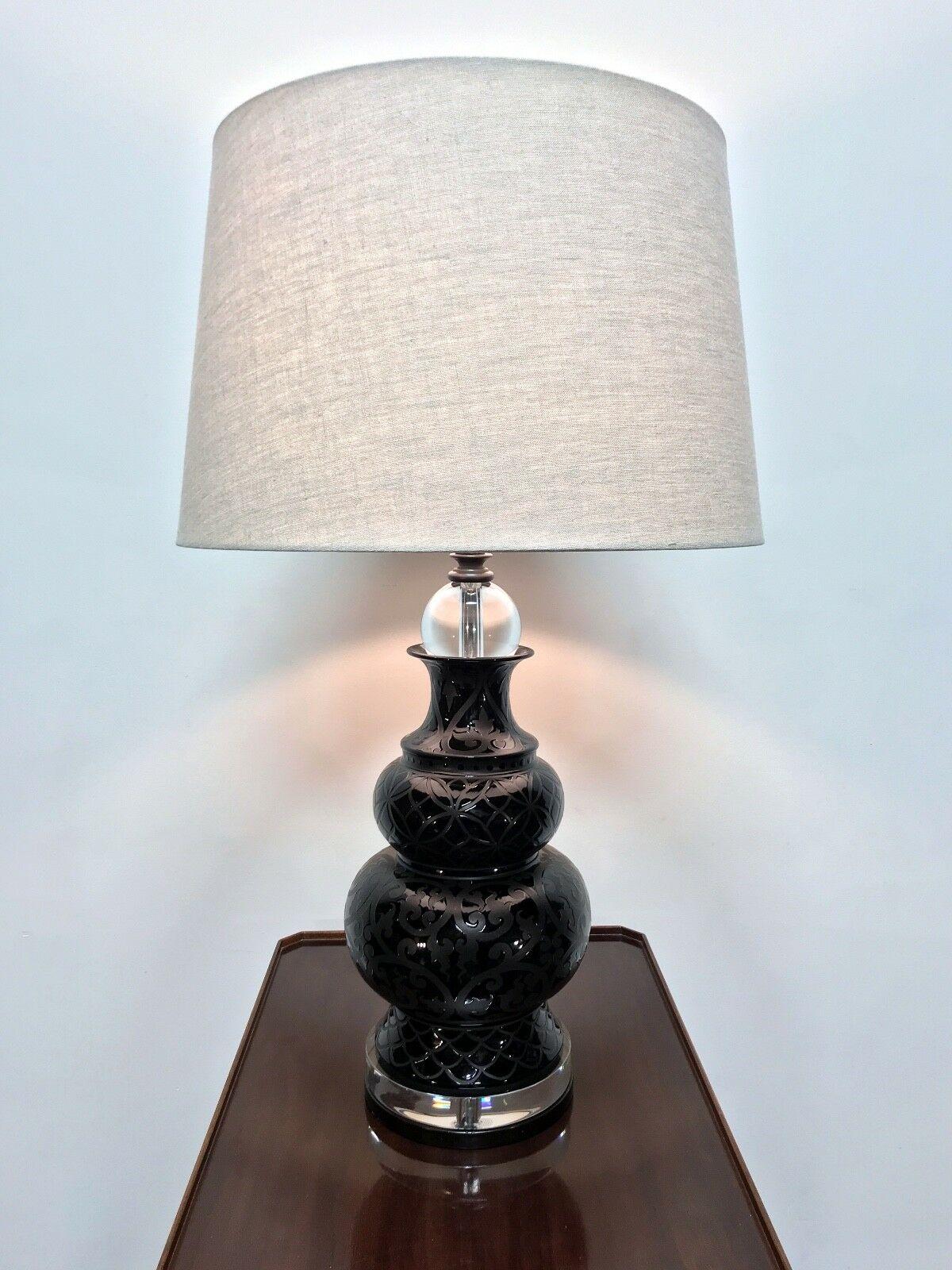 Lampe de bureau contemporaine MAITLAND SMITH en céramique et lucite en vente 6